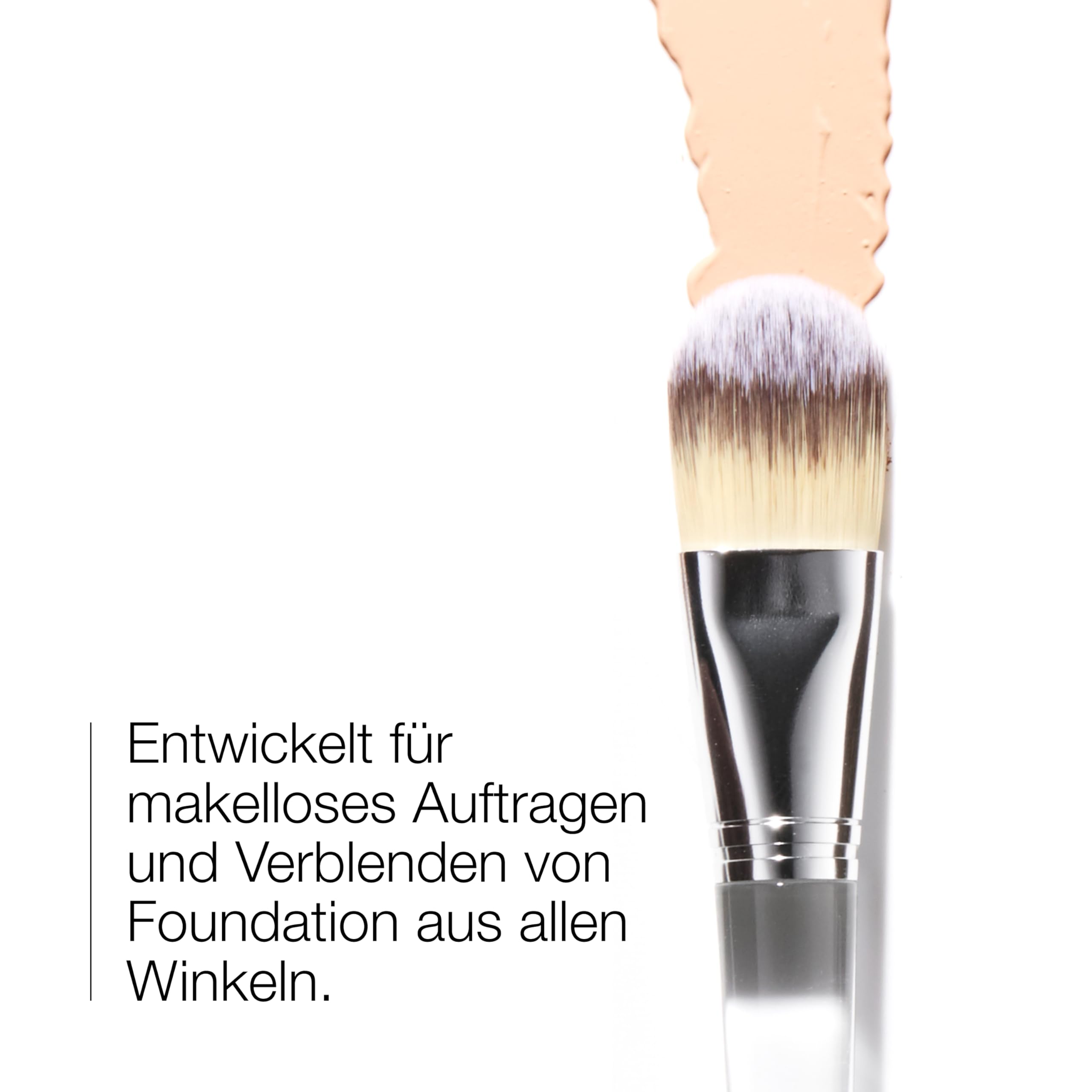 Clinique Foundation Brush | Flacher Foundation-Pinsel für Flüssig- und Puder-Foundation | hochwertig + flach + abgeschrägt