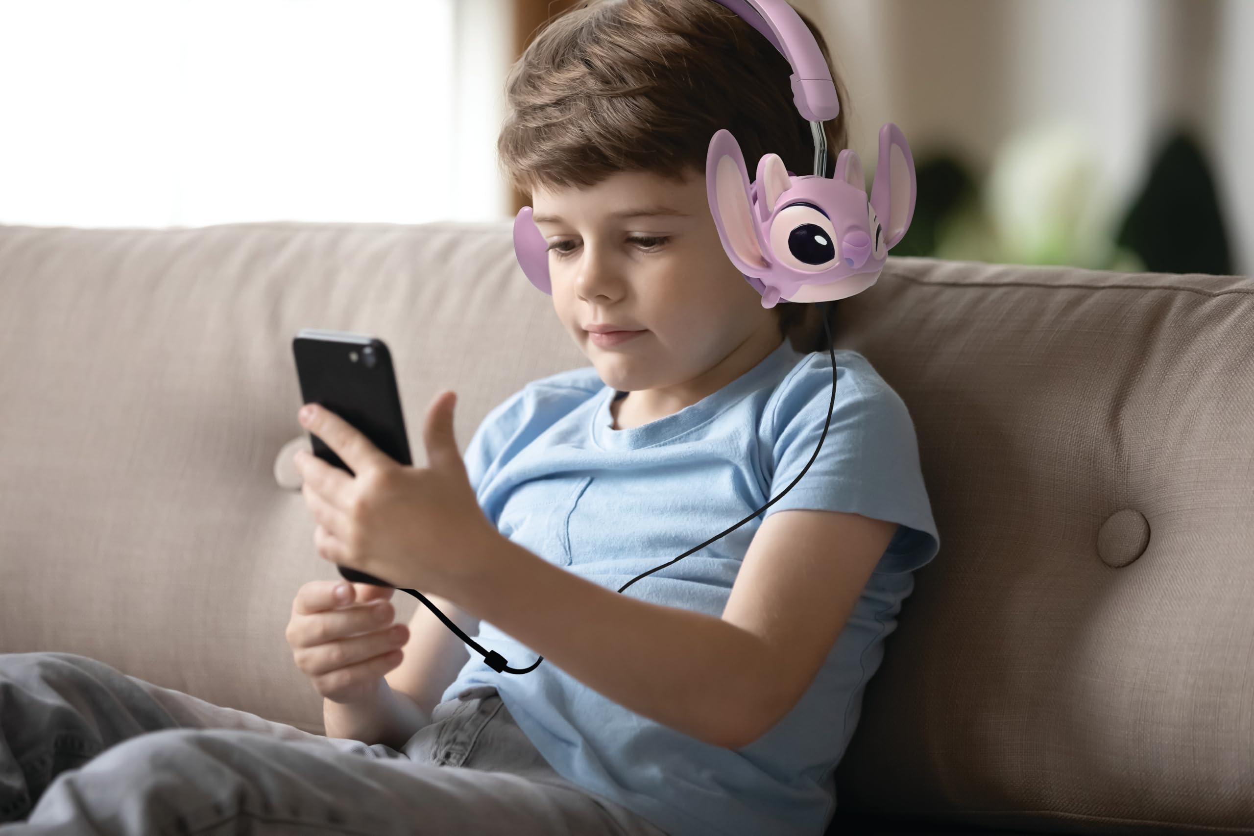 LEXIBOOK, Disney Stitch, Auriculares estéreo con Cable Stitch 3D, Plegables, Potencia de Sonido Limitada, HP015D