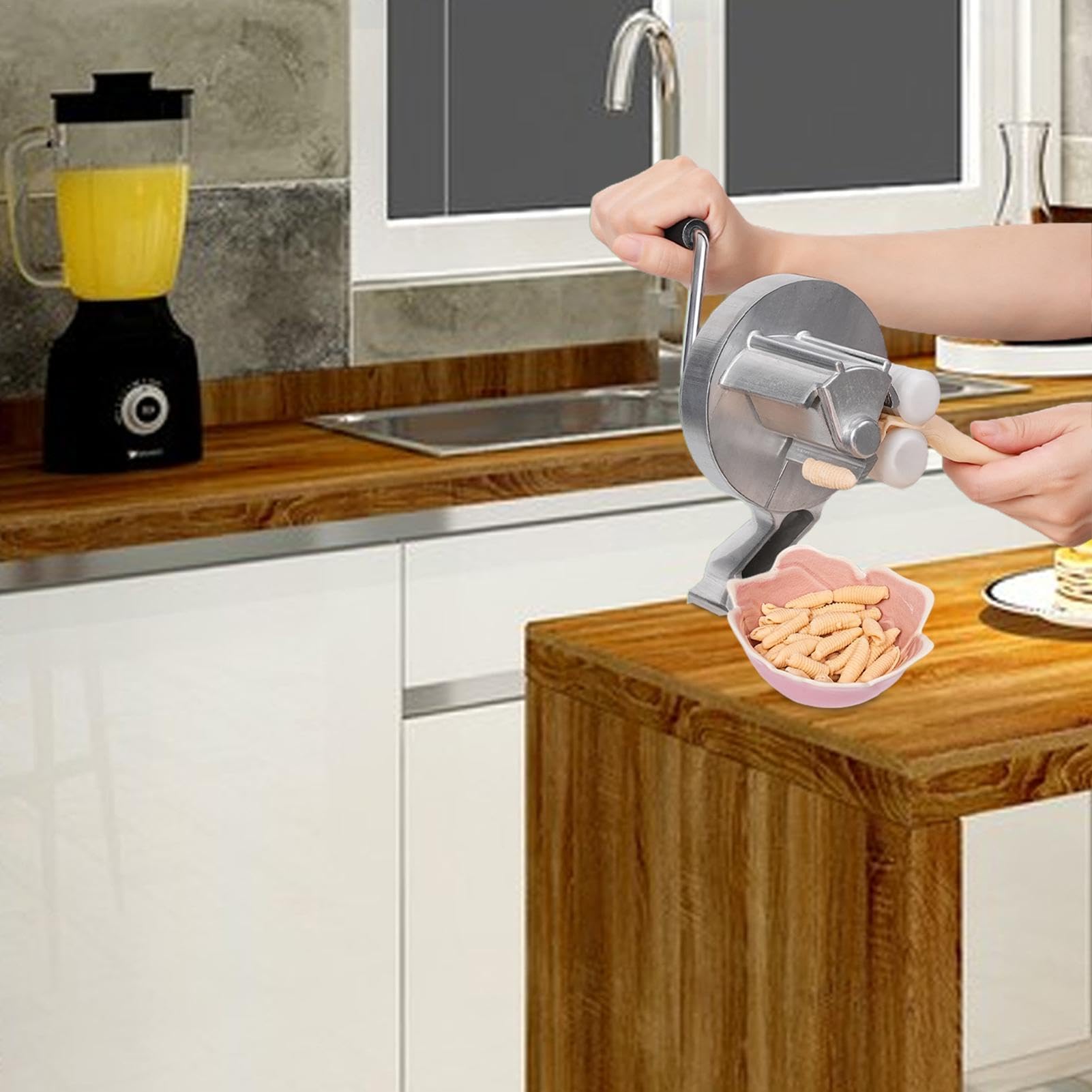 Przenośna maszynka do makaronu z ręczną prasą do gnocchi do domowej roboty gnocchi i
