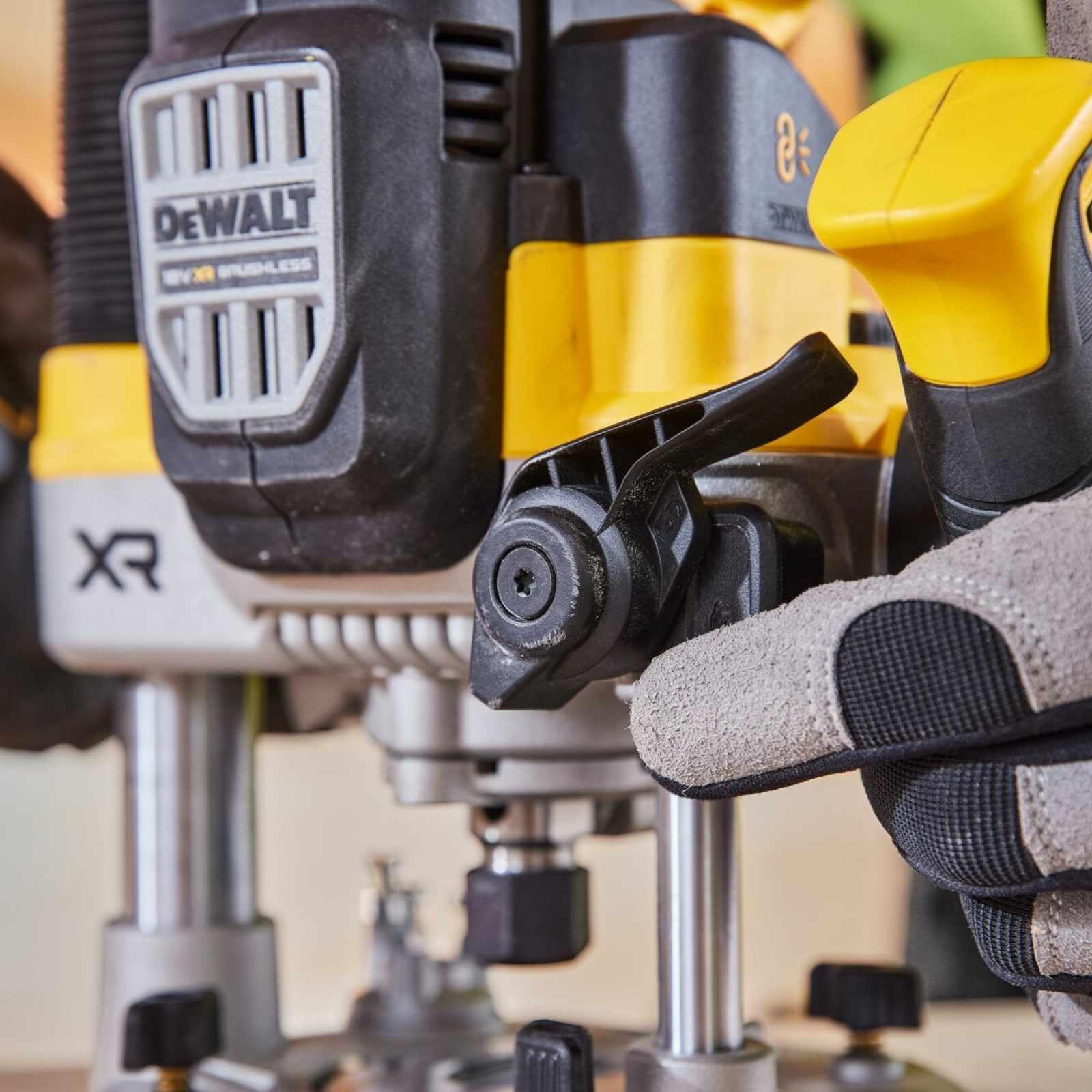 Dewalt Akumulatorowa frezarka górnowrzecionowa, 18 V/5 Ah