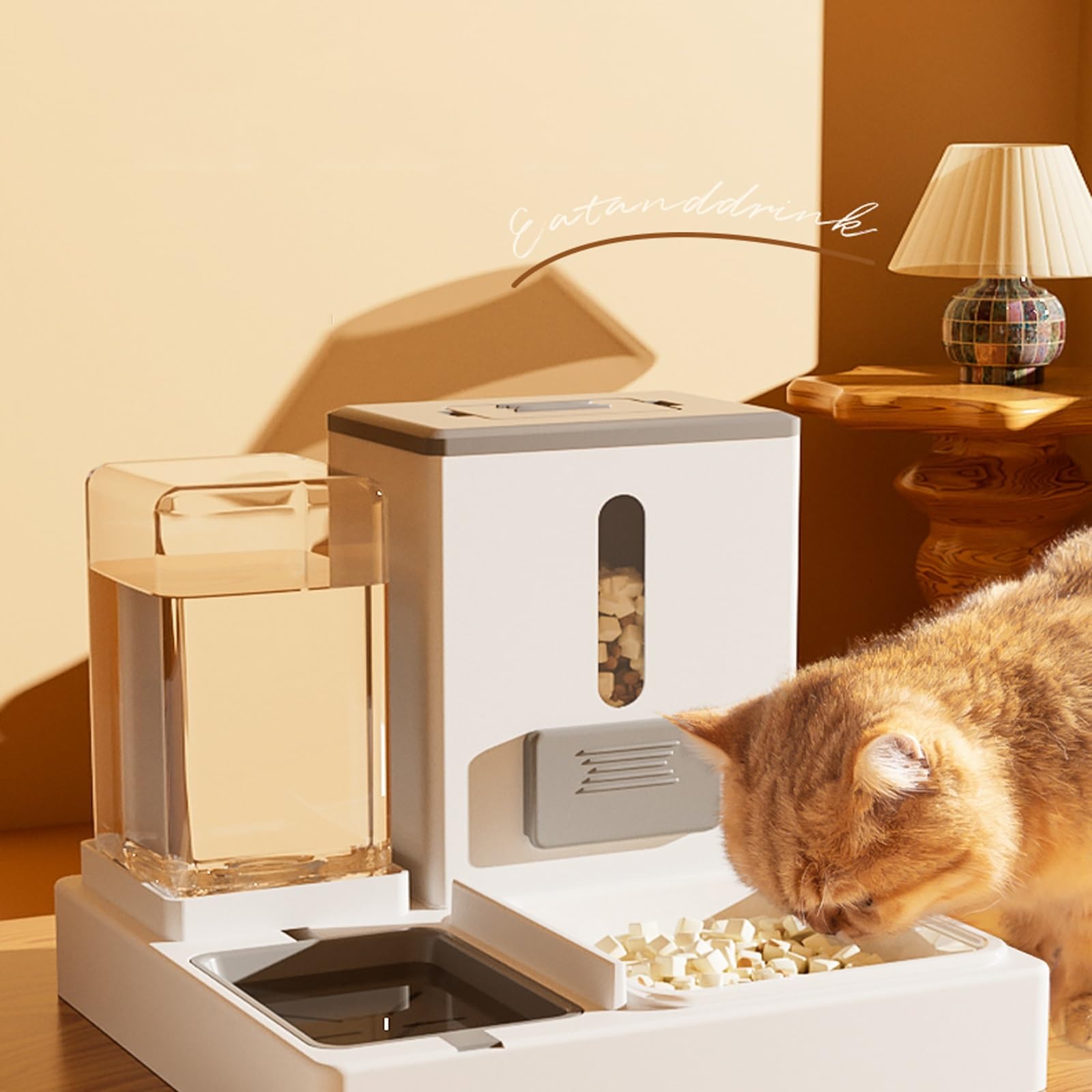 Comedero Gatos 2,5 L, Comedero para Gatos 2 en 1Adecuado, Dispensador Comida Gatos, Bebedero Gatos para Gatos de Interior(Brown)