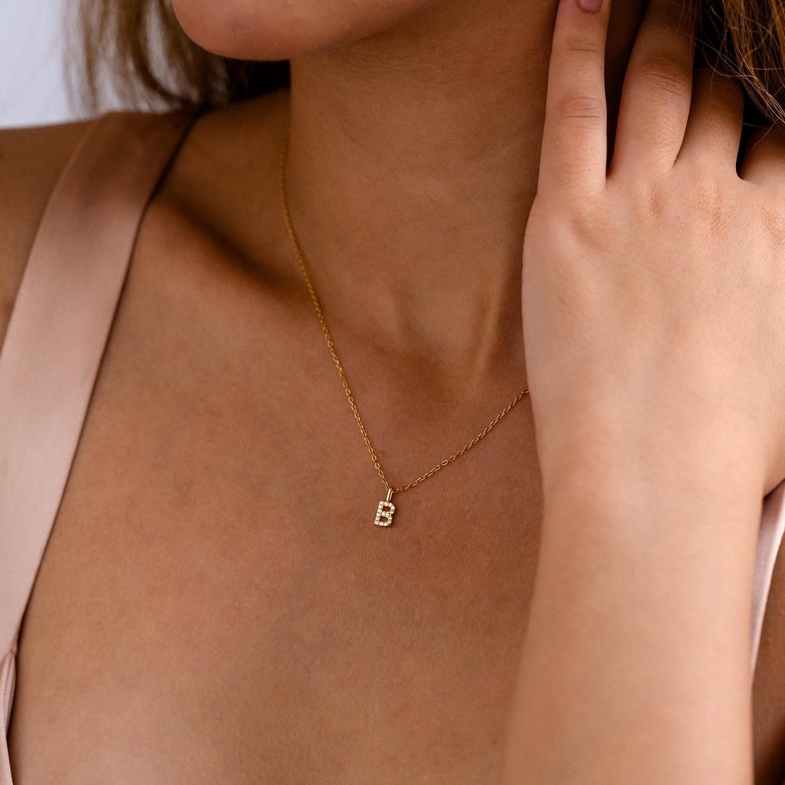 Personalizzato pavé collana con iniziale, su misura delicato oro lettera collana, piccolo argento iniziale minimalista gioiello, matrimonio