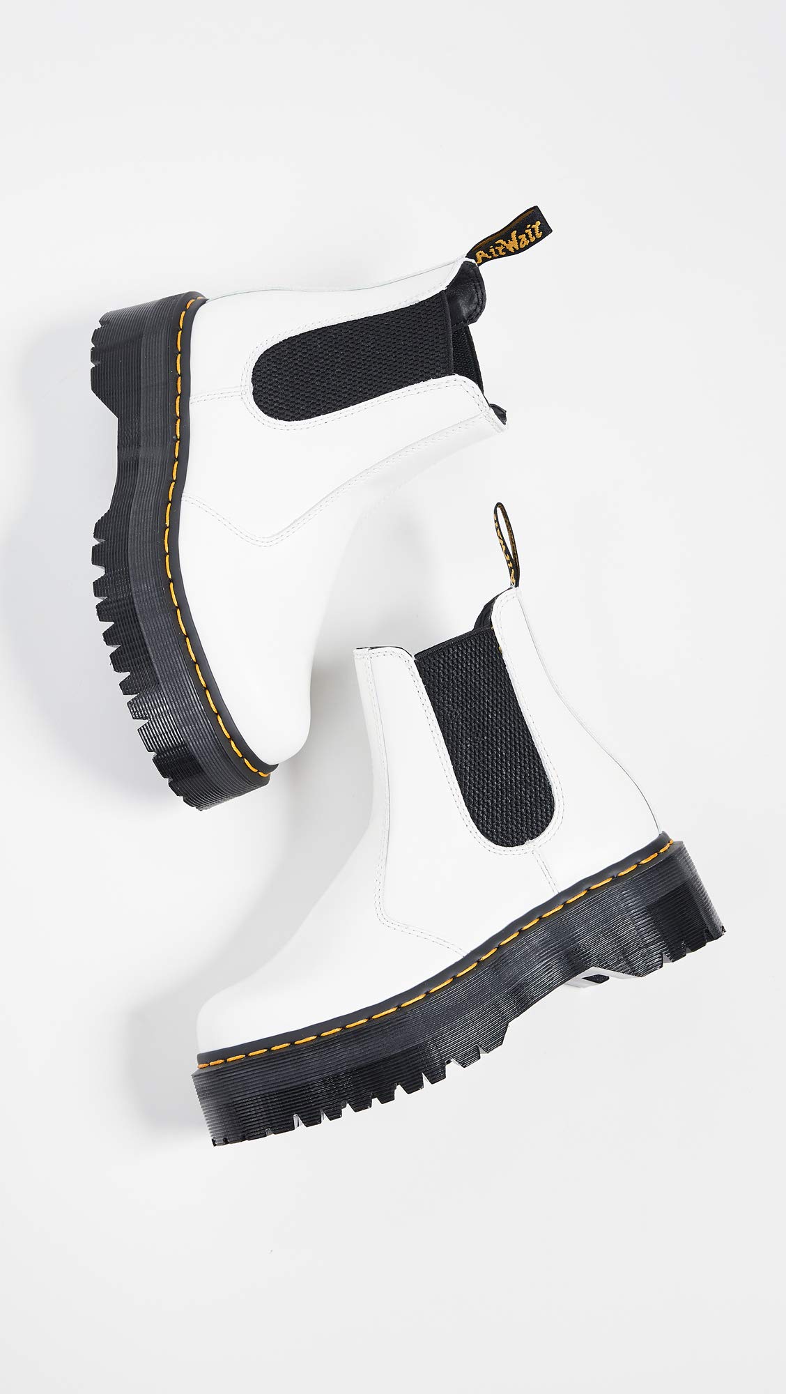 Dr. Martens Unisex-Adult Chelsea Boot