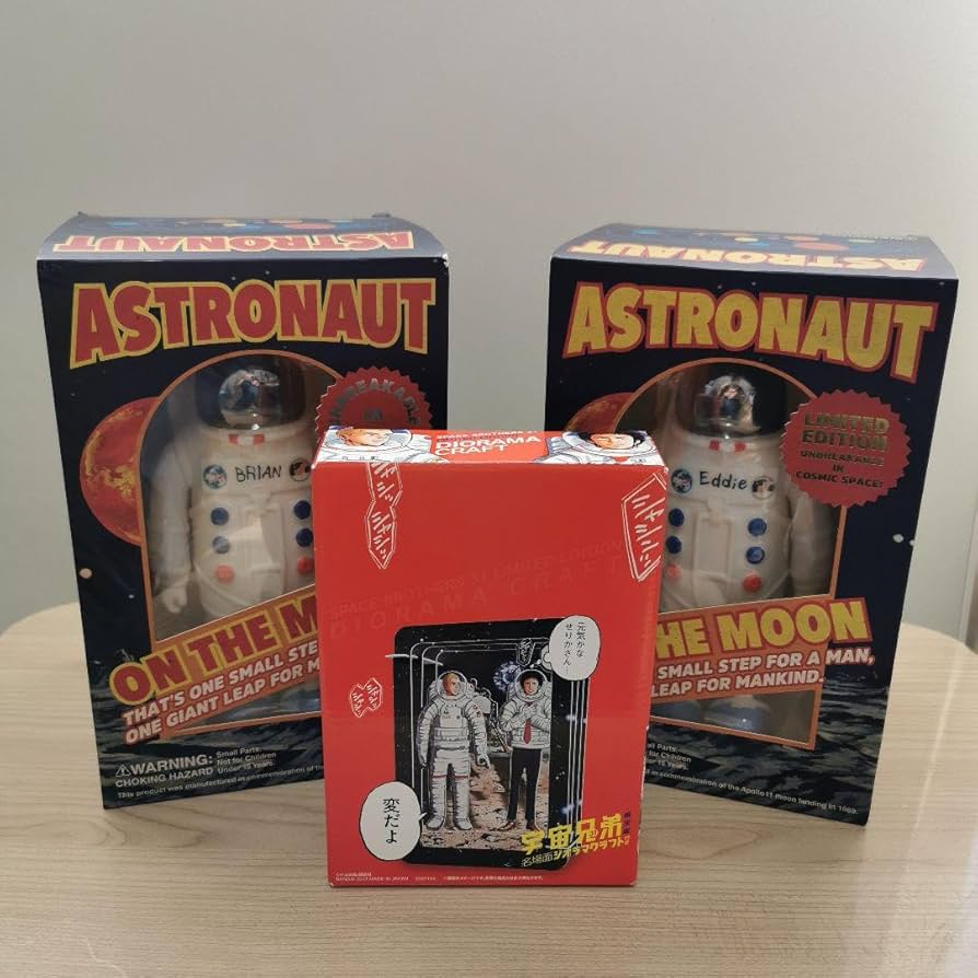 Amazon.co.jp: 宇宙兄弟 ブライアン&エディ人形 フィギュア + ジオラマ