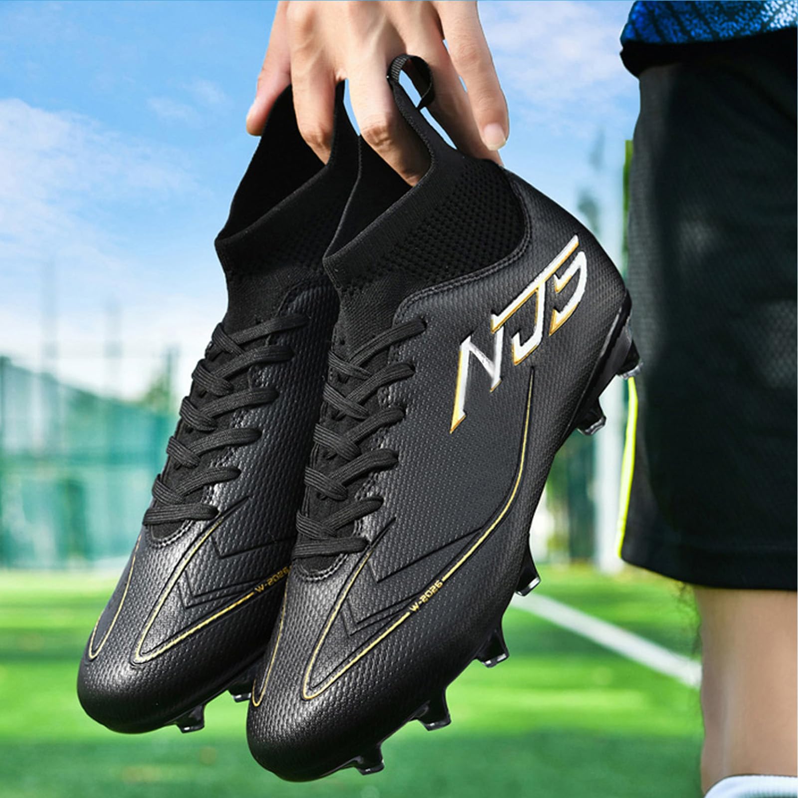 Chaussures de Football Homme High Top Spike Crampons Profession Foot Antidérapants Entrainement Adolescents Chaussures de Sport