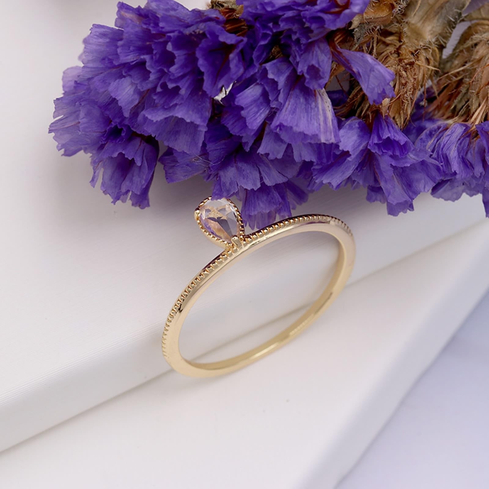 Alianzas de oro amarillo de 9 K/14 K/18 K con gotas de moissanita y forma solitaria
