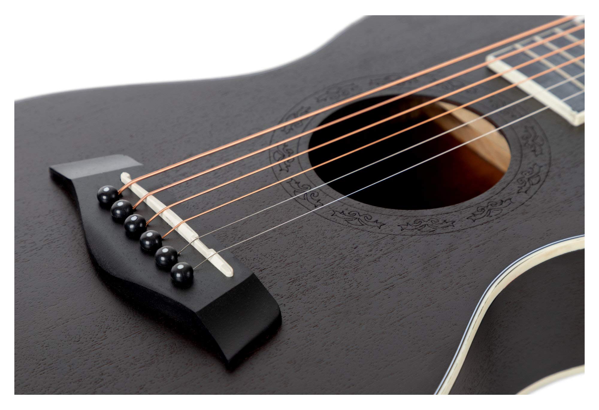 Rocktile G-10 BK Guitarlele Noir - Guitare Western format voyage - Table : Cèdre - Fond & éclisses : Acajou - Manche : Okoumé - Mensure : 51 cm - Finition pore ouverte noire