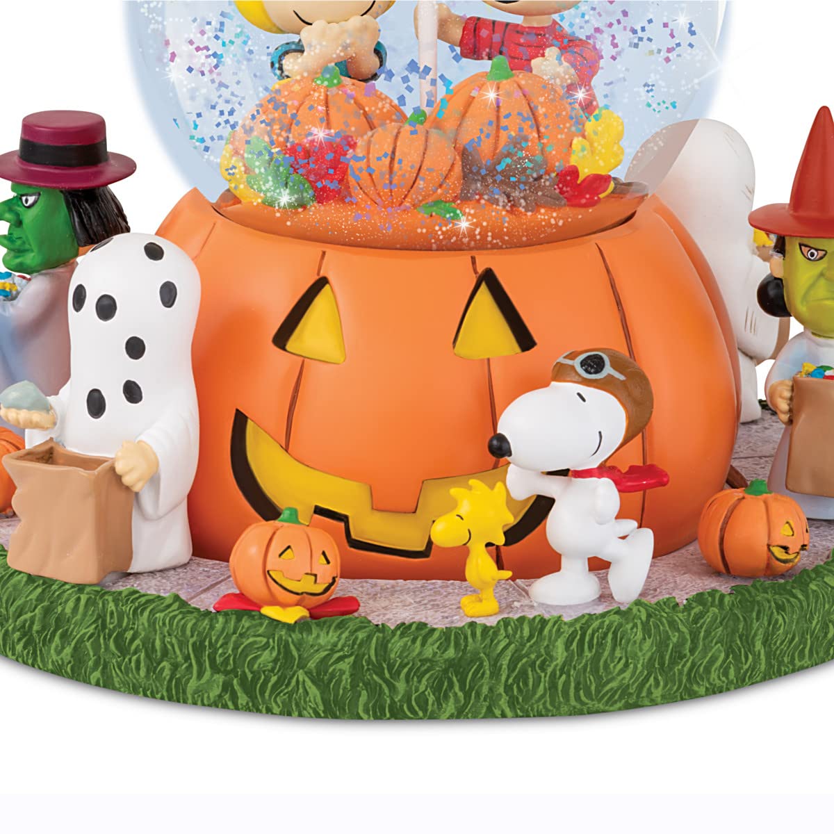 スヌーピー　ハロウィンGREAT PUMPKIN フィギュア Amazon.com: Peanuts It's The Great Pumpkin Hand-Painted