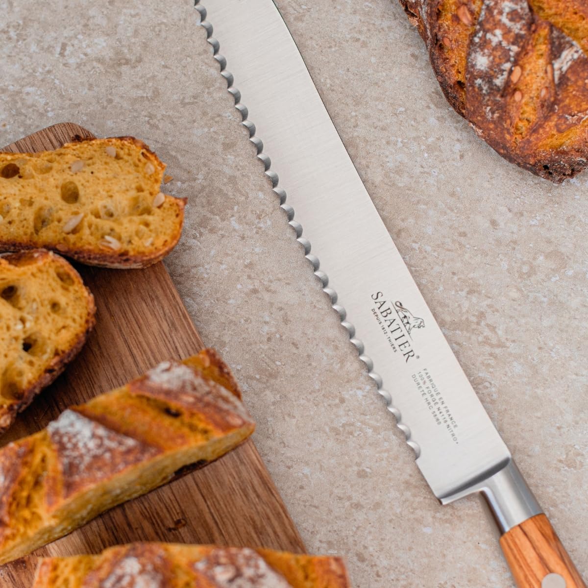 Sabatier, Ideal Provençao Nóż Do Chleba W 100% Kuty, Wyprodukowany We Francji, 20 Cm, Ostrze I Nity Ze Stali Nierdzewnej, Zaprojektowany Do Łatwego Krojenia Chleba, Bagietek I Wypieków