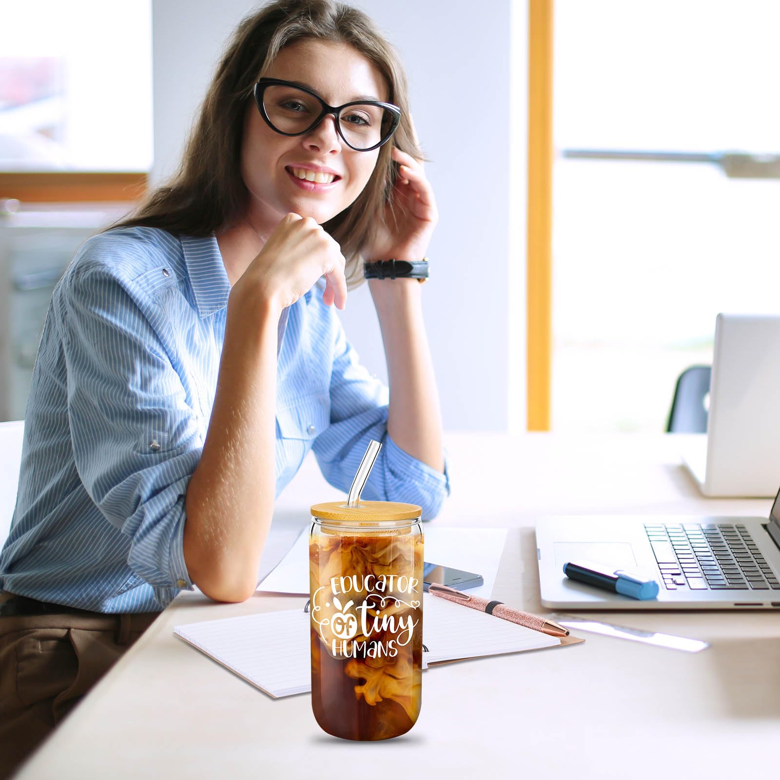 Funnymoom Juego de 18 piezas de regalo de agradecimiento para profesores para mujeres, regalos inspiradores de agradecimiento con taza de vidrio de 16 onzas, diario de cuero A6, bolígrafo con