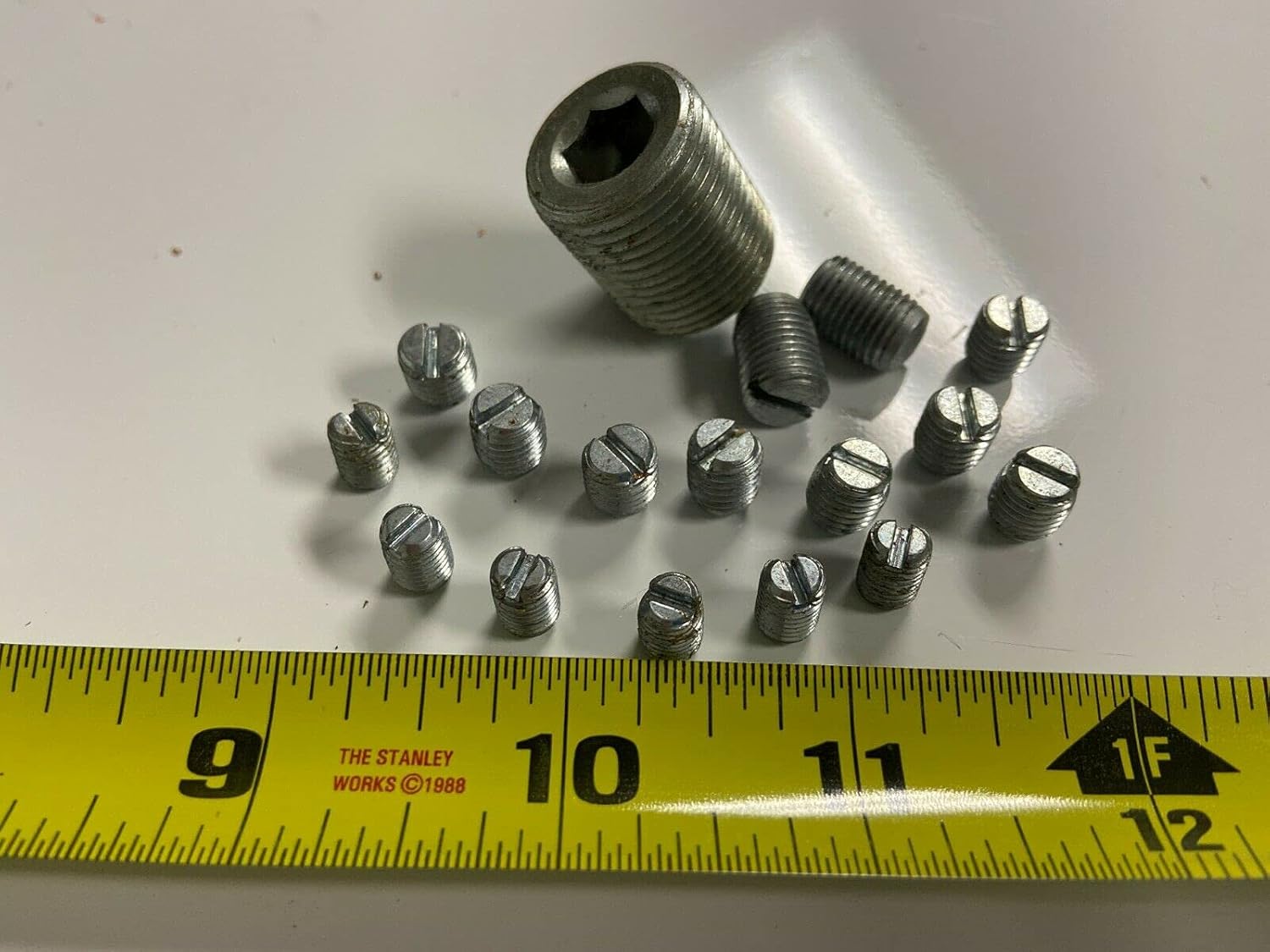 LOT of 17 Mix FERRAZ SHAWMUT Distribution Set Screws Various