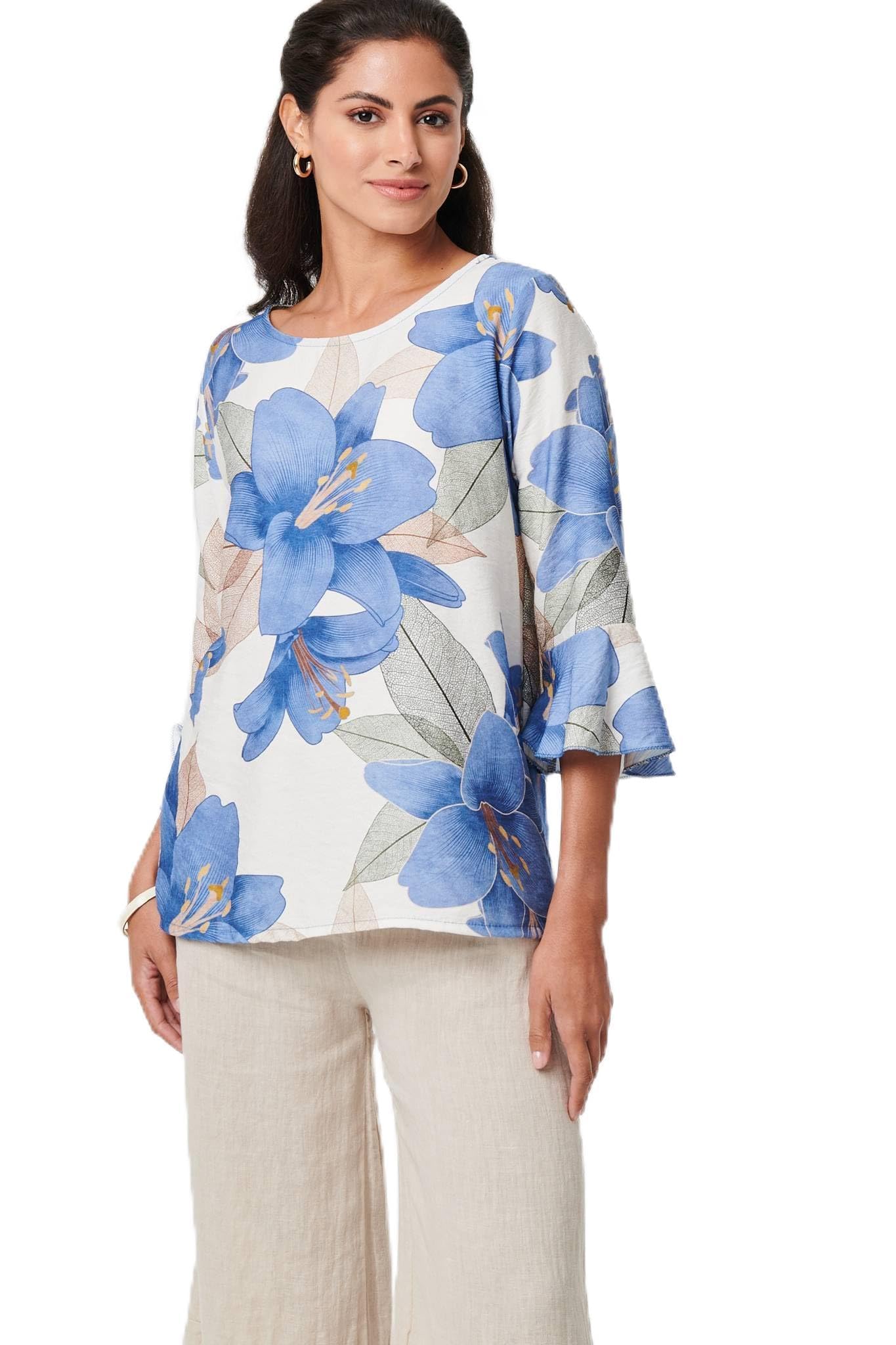Izabel London Women's Blue Floral 3/4 Flared Sleeve Relaxed Blouse In | : Medium