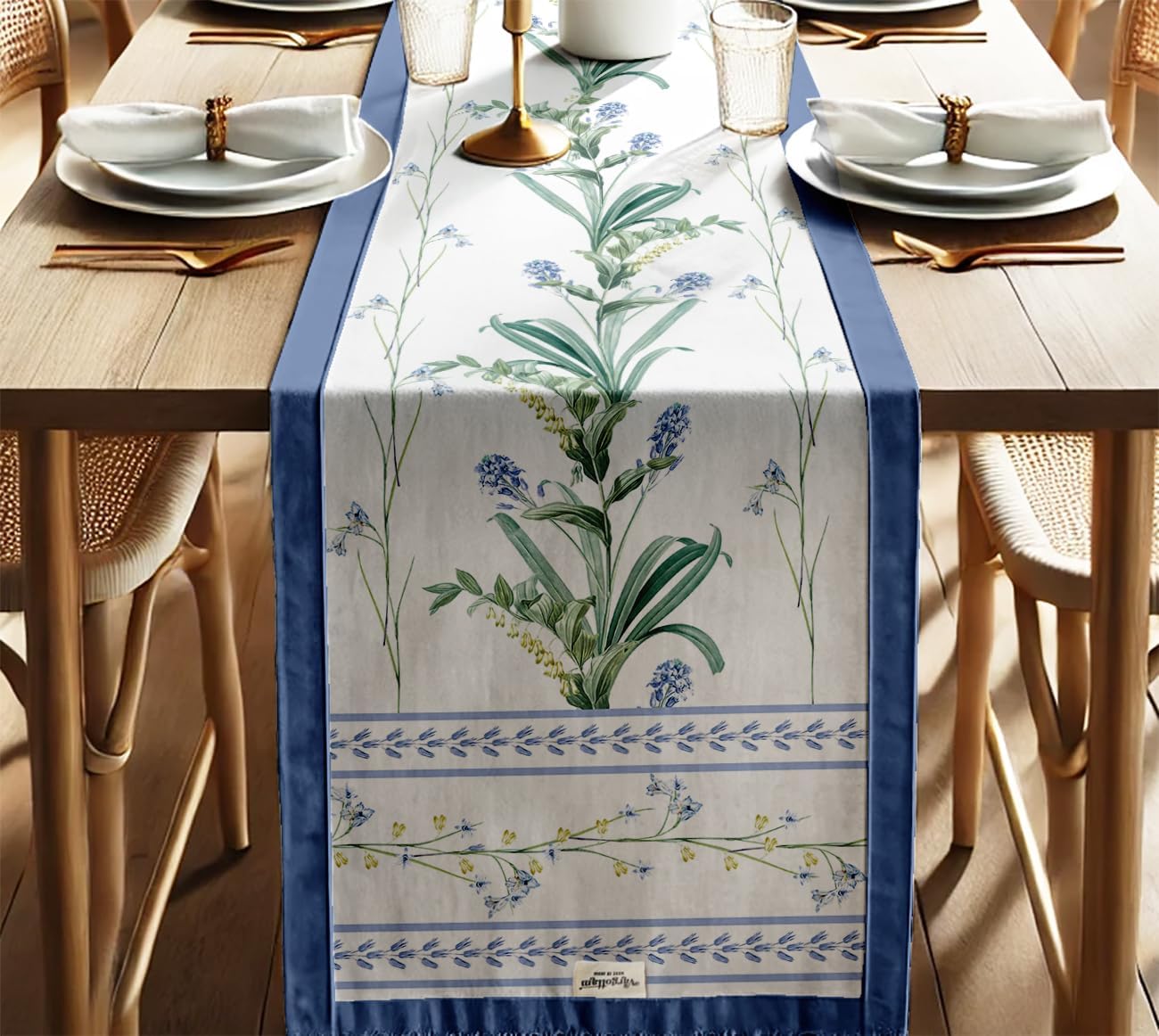Premium Cotton Table Runner - Lightweight Double Layer - Border Design - Machine Washable Farmhouse Table Decor - Leaves