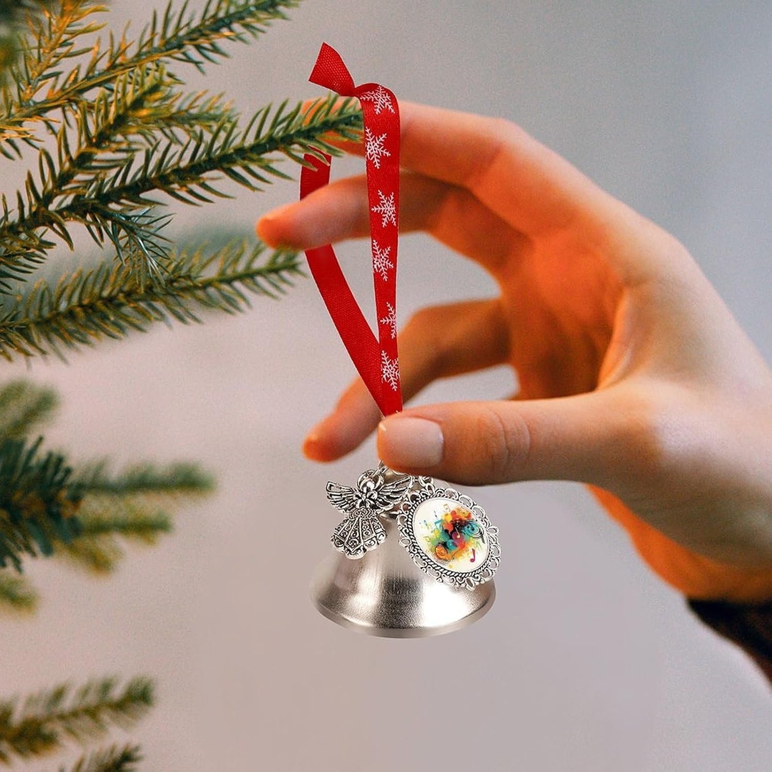 Abstract Music Themed Bell Ornament Red Ribbon for Christmas Tree Holiday Decoration Personality Believe Bell Ornaments Sleigh Bells for Winter New Year Party Supplies