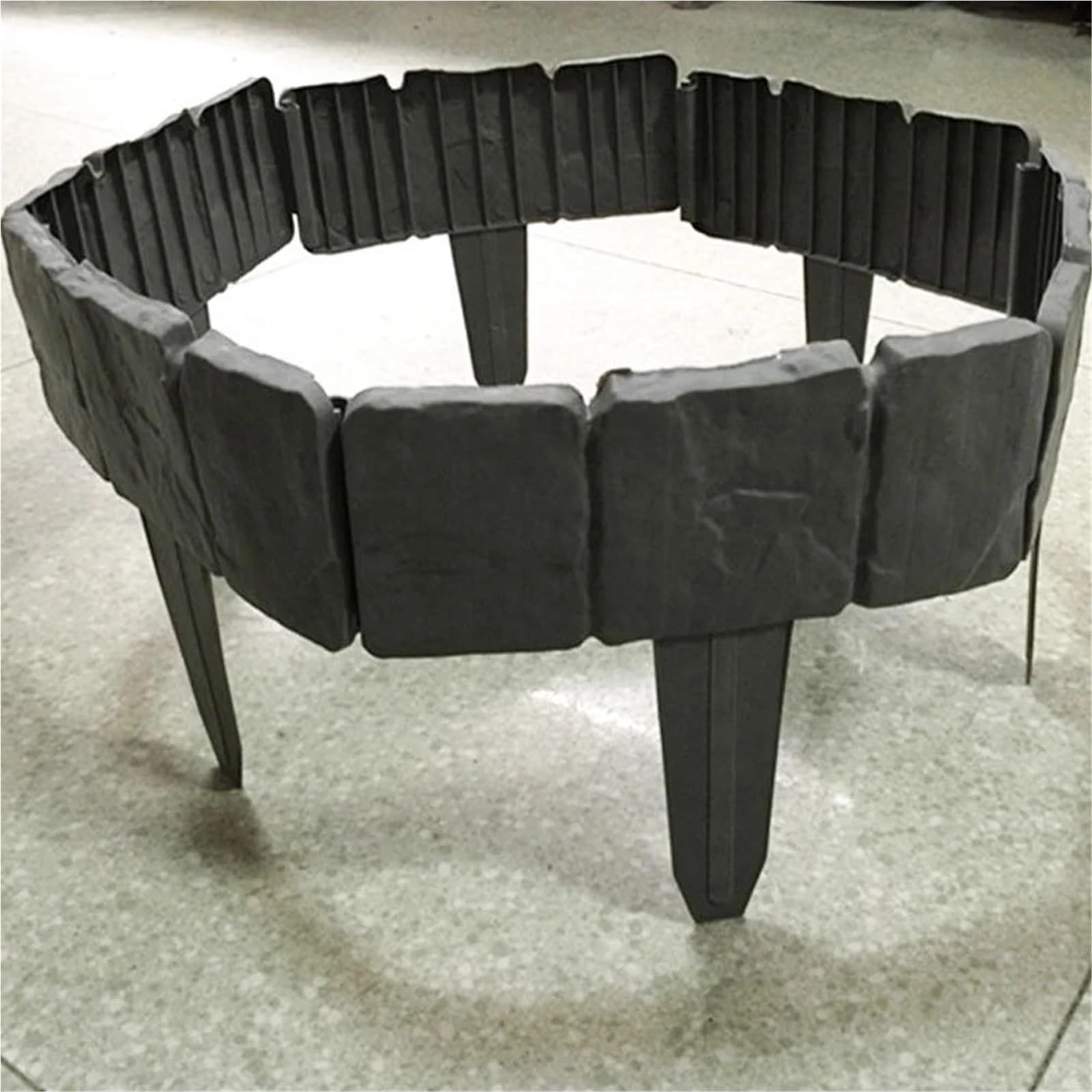 10 pezzi di bordure for giardini in plastica, imitazione pietra, mattoni, fai da te, leggere, for esterni, patio, balcone, cortile Per Aiuole(Black)
