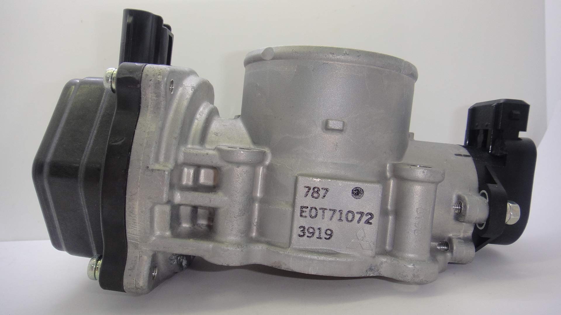 Amazon.com: Throttle Body Assy MD364787 E0T71072 E000T71072 for 