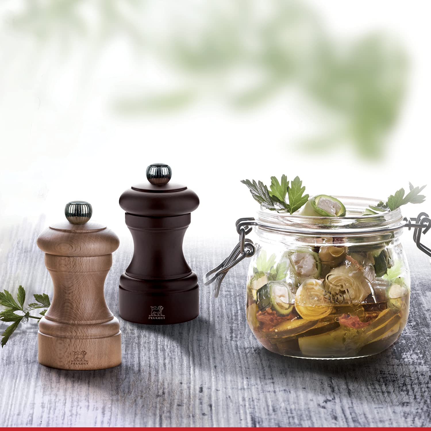 Peugeot Bistro Manual Salt Mill - Classic Beechwood With Adjustable Grind (Chocolate Finish)
