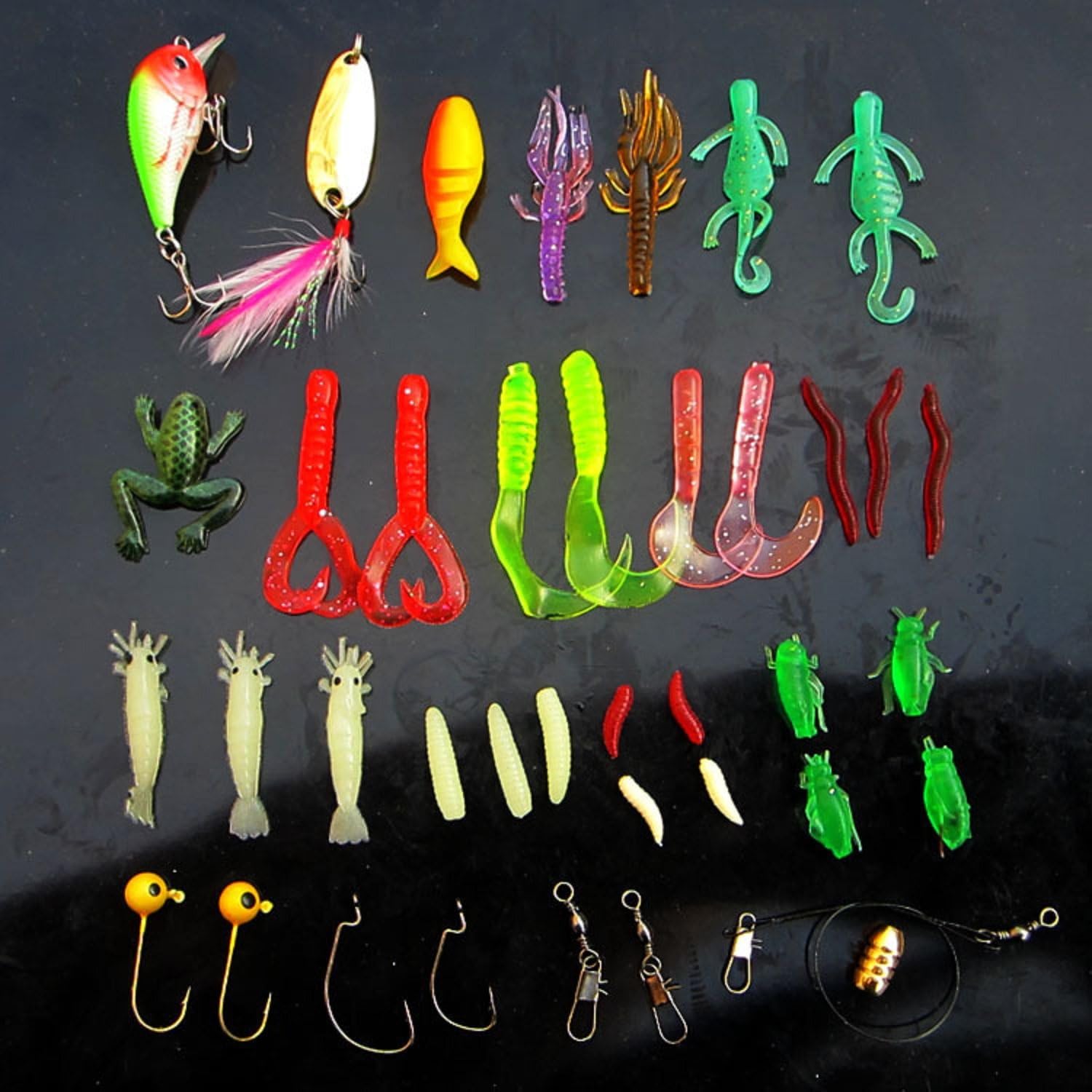 PortableFun Fishing Tackle Lots, Fishing Baits Kit Set with Free Tackle Box,for Freshwater Trout Bass Salmon