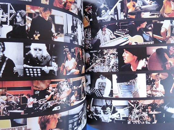 Amazon Co Jp B Z Live Gym Fireball ビーズライブジム ファイヤーボール 1997年コンサートライブツアーパンフレット松本孝弘稲葉浩志希少グッズ ホビー 通販