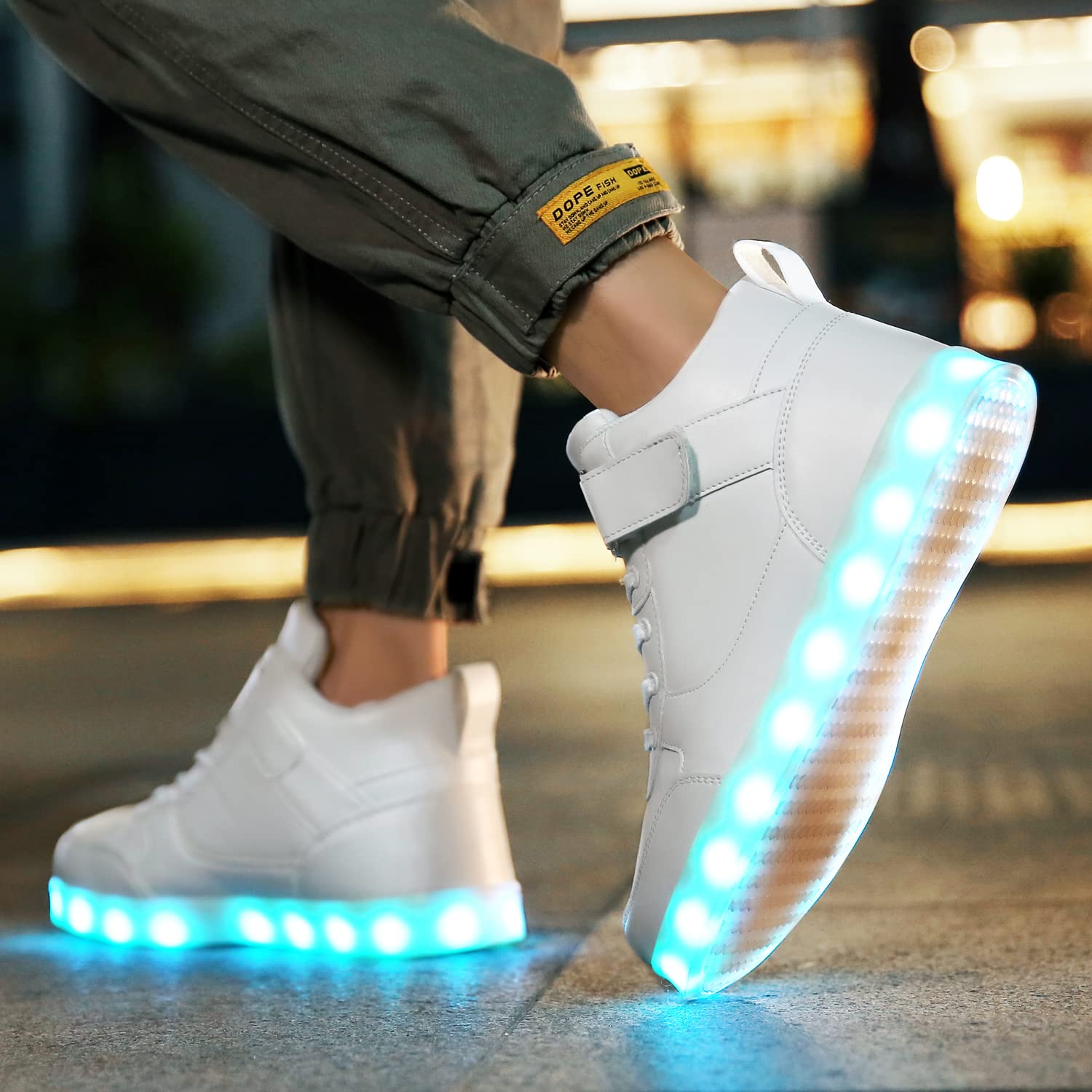 JEVRITE Unisex-Sneaker mit LED-Beleuchtung, hohe Oberseite, USB-Aufladung für Damen und Herren, Paar-Schuhe