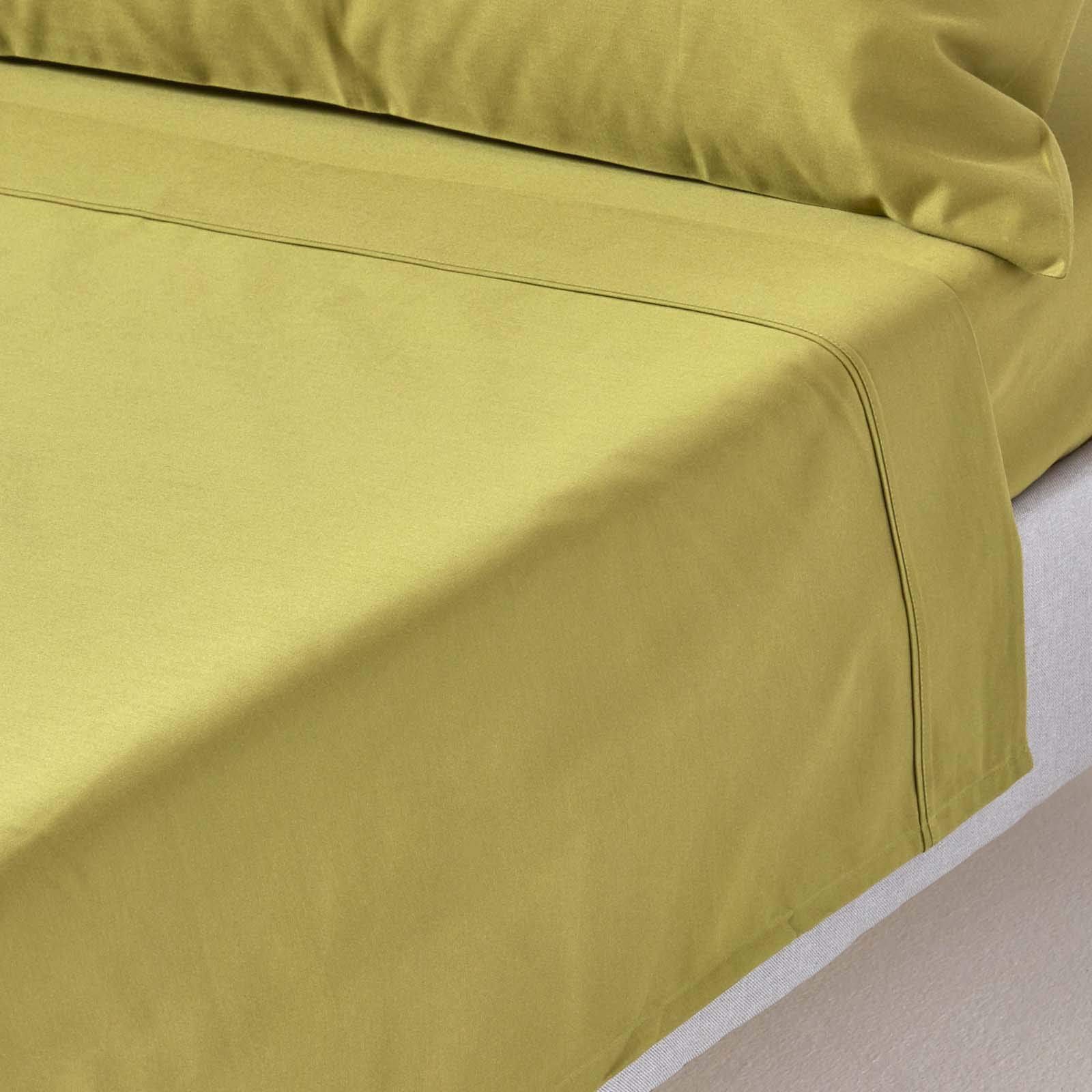 Homescapes Green 100% Egyptian Cotton 1000 Tc Double Flat Sheet, Olive Oeko-Tex Certified, Machine Washable, Luxury, Handcrafted