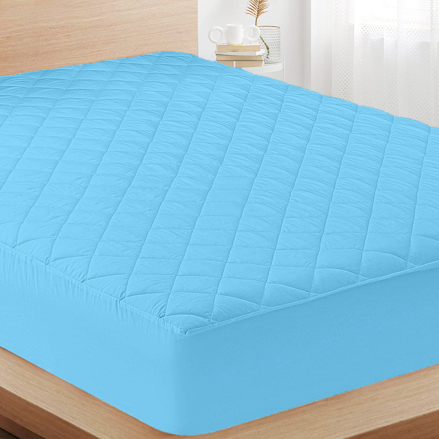 MaKe Bed Waterproof Polycotton Quilted Mattress Protector King Size Breathable Hypoallergenic Noiseless Ultra Soft Fitted Bed Protector 72x84 inch Mattress/Bed Cover (Super King (72 * 84"), Blue)