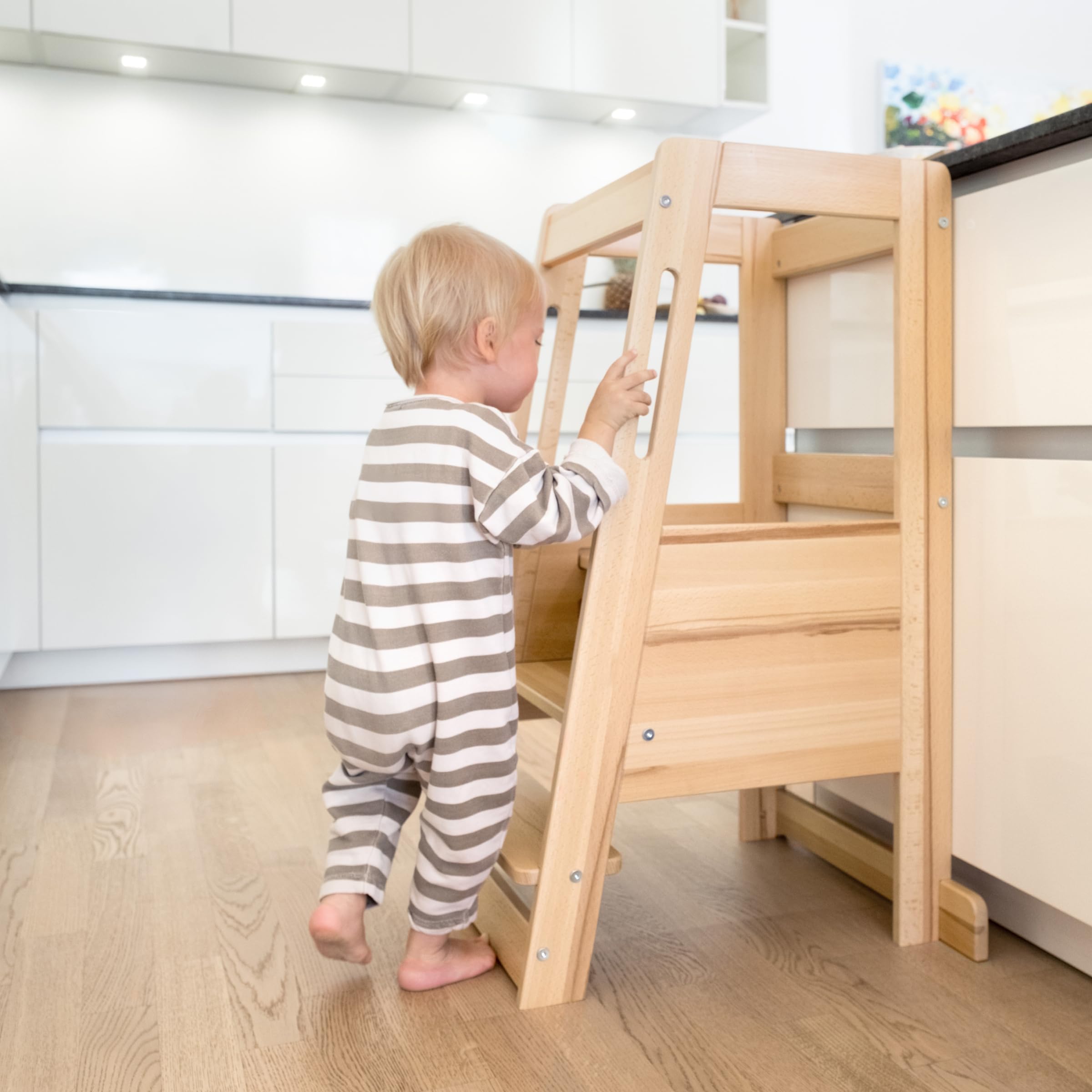 Ehrenkind® Lernturm mit Kleinkindstufe, höhenverstellbar 3-Fach, Montessori Küchenturm für Kinder ab ca. 1 Jahr, FSC®-zertifiziertes Buchenholz, Kitchen Helper, belastbar bis 40 kg, Klarlack