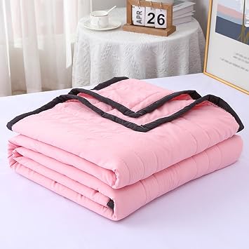 Cooling Blanket,Ice Comforter Quilt for Hot Sleepers and Night Sweats, Lightweight Blanket Comforter Breathable Ice Blanket, Thin Soft Blanket for Bed Couch Light Pink 180 * 200cm/71x79in