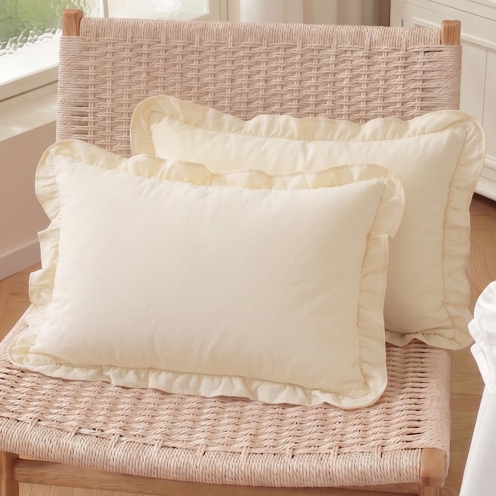 HOSTECCO Pack of 2 Ivory White Color Ruffled Lumbar Cushion Covers 30x50 cm, Solid Colour Frill Trim Throw Cushions, Rustic Country Decor for Bedroom