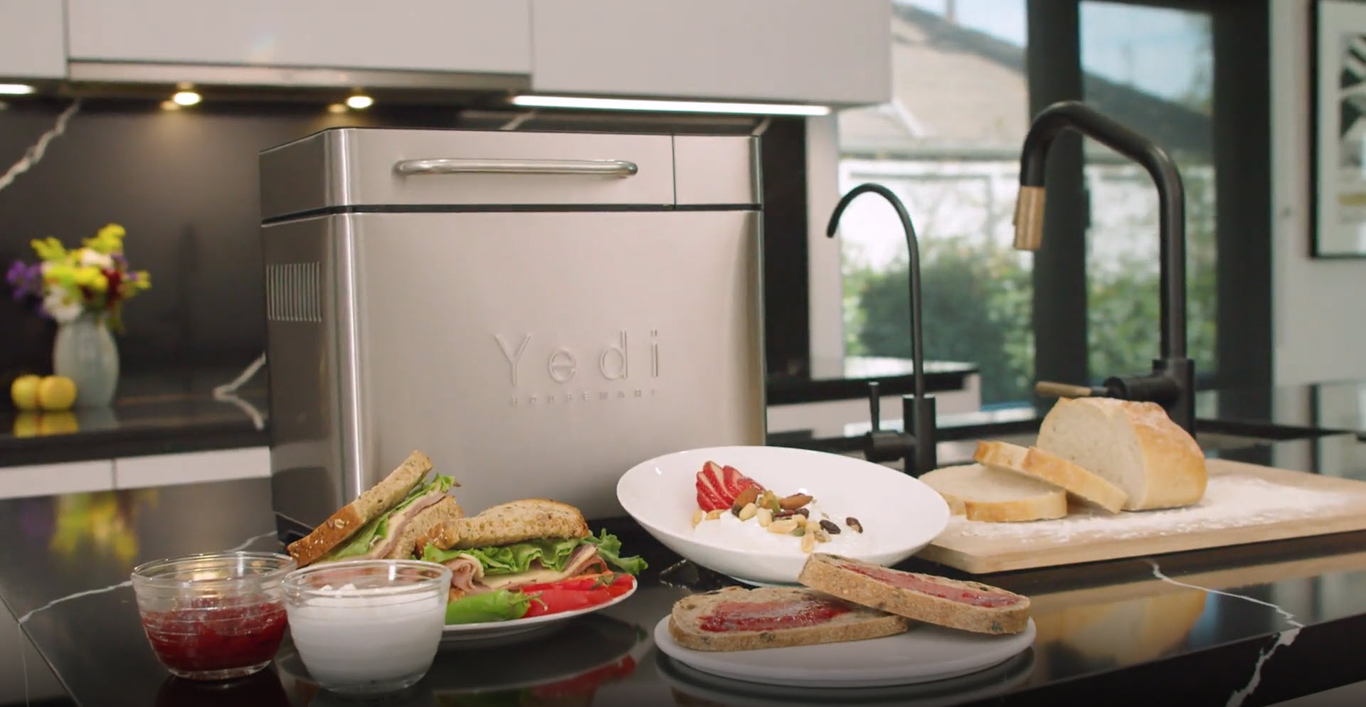 Amazon.com: Yedi Total Package 19 合1 麵包機,附豪華配件套組: 居家