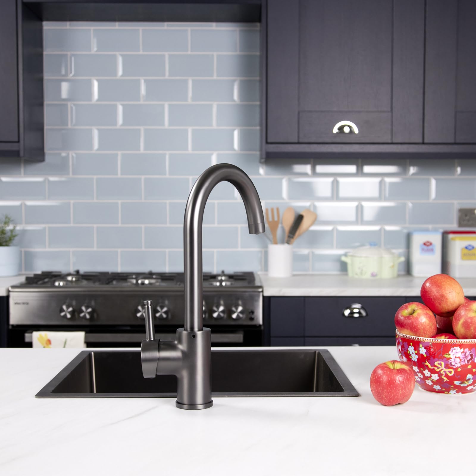 Flode Gun Metal Flöde Solo | Single Lever 3 In 1 Instant Boiling Tap - Full Kit | 3 In 1 Boiling Water Tap With Boiling Tank And Filter - Instant Hot Boiling Water In Your Kitchen (Gun Metal)