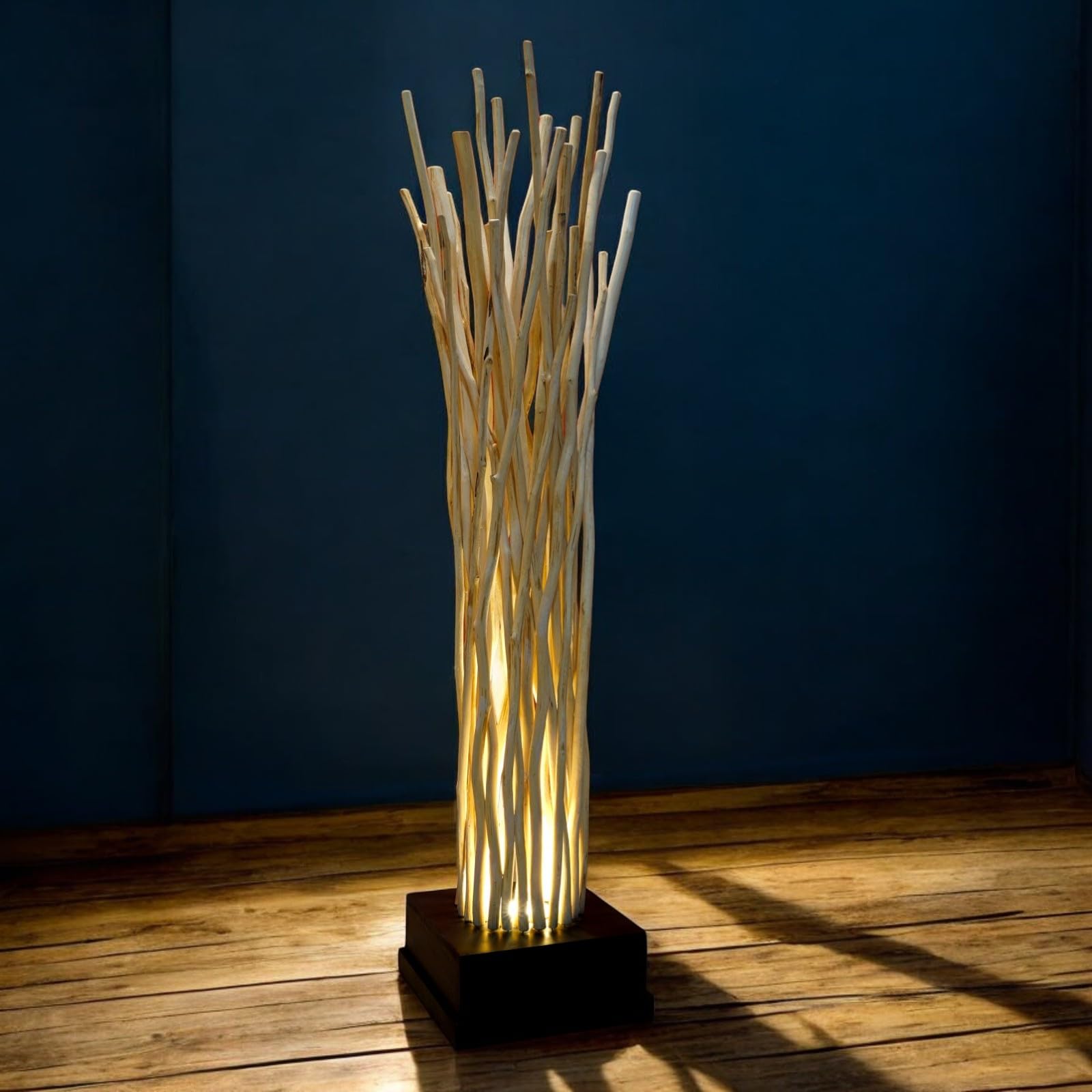 Kinaree Treibholz Stehlampe SAMUI II – Holzlampe aus Thailand, 120 cm, GU10 Spot, Naturholz für Wohnzimmer