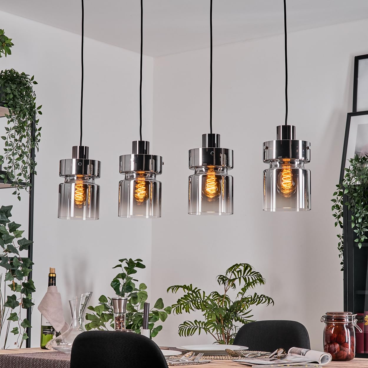 HOFSTEIN Hängeleuchte Hasvik, 4-flammige Hängelampe aus Metall/Glas in Schwarz/Chrom/Rauch, Retro/Vintage-Design (Ø 15 cm), E27, Pendelleuchte höhenverstellbar bis 150 cm, Esszimmer, Wohnzimmer, Küche