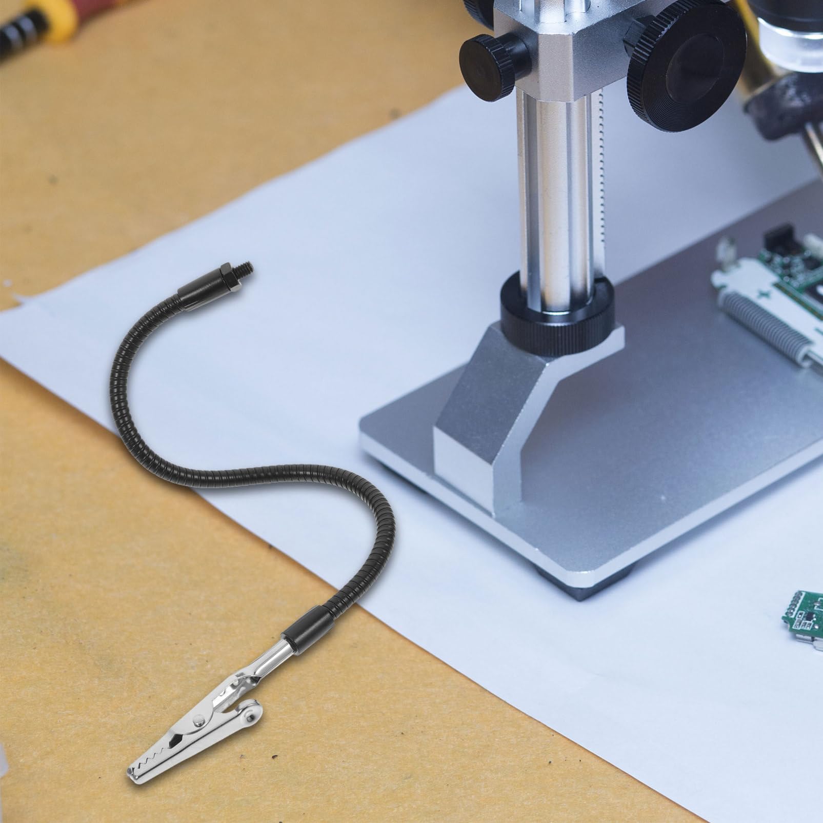 OUNONA Adjustable Soldering Station Clamp Circuit Board Holder Welding Third Hand Clip for Precision Work