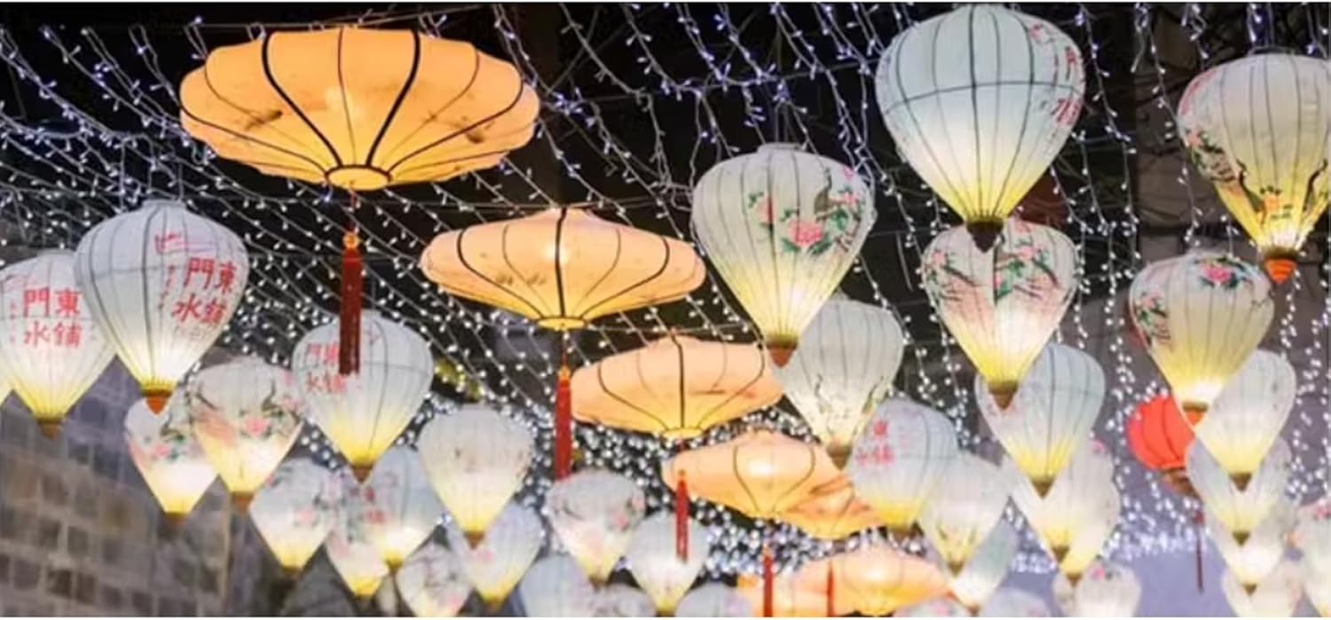 Linterna Retro Floral Pattern Silk Lantern Asian Traditional Chinese Japanese Hanging Lantern Vietnamese Cloth Lantern Light Outdoor Lamp for Garden Yard Holiday Farol