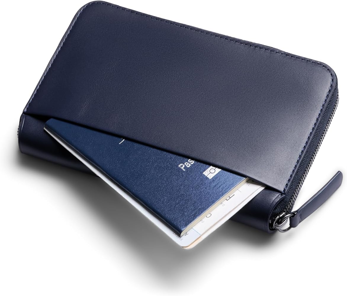Amazon.com | Bellroy Travel Folio – Second Edition - Navy | Travel Amazon.com | Bellroy Travel Folio – Second Edition - Navy | Travel