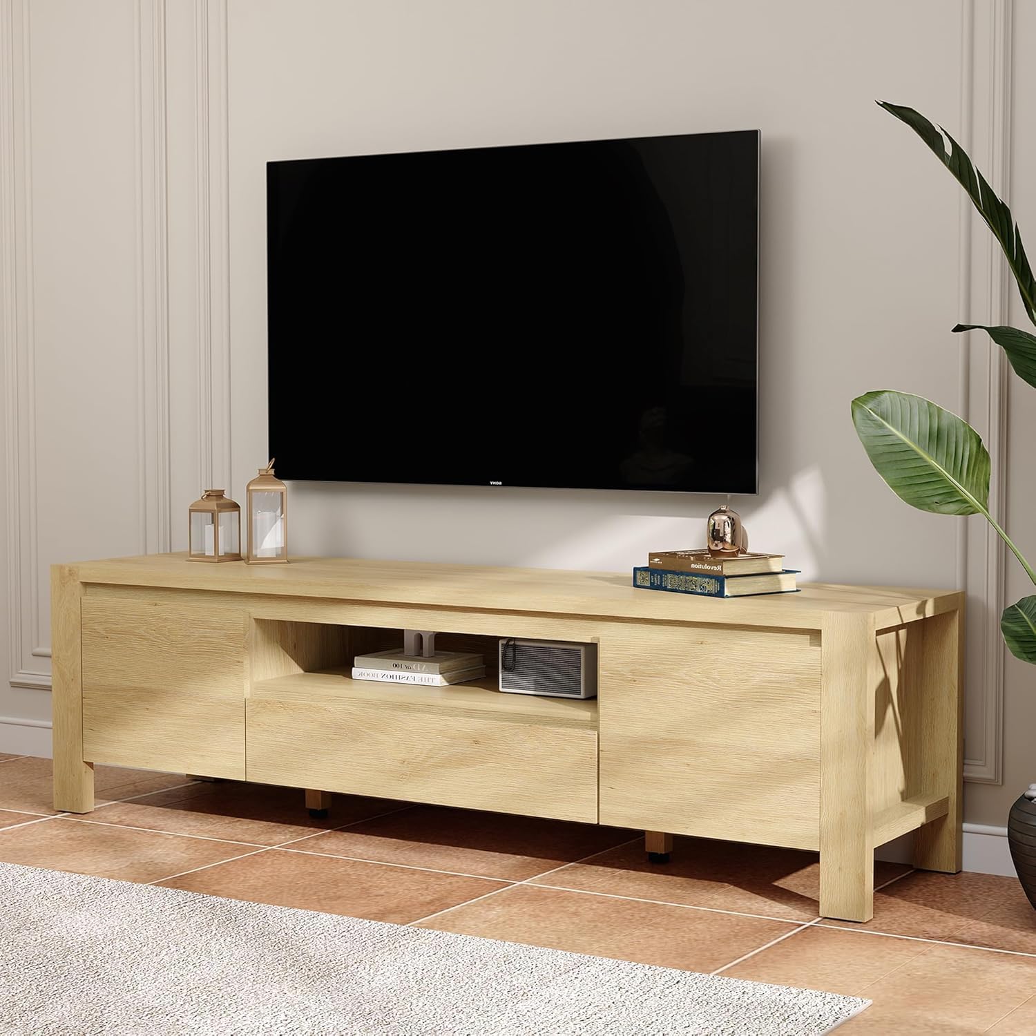 TV Stand with Cabinet Doors, Entertainment Center with Adjustable Shelves, Media Console with Cable Management for Living Room or Bedroom，Natural Wood