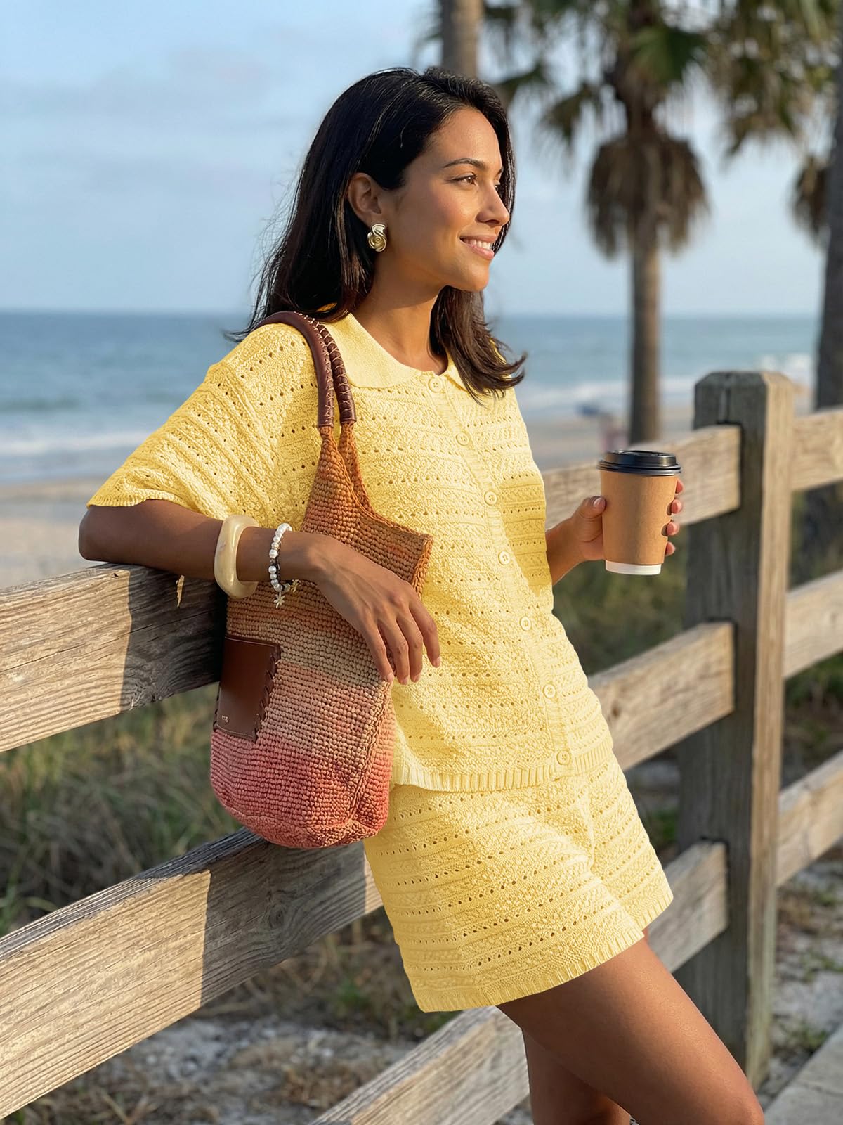 Fisoew Ensemble de shorts 2 pièces pour femme en crochet à manches courtes avec boutons et shorts en tricot pour l'été, les vacances et la plage