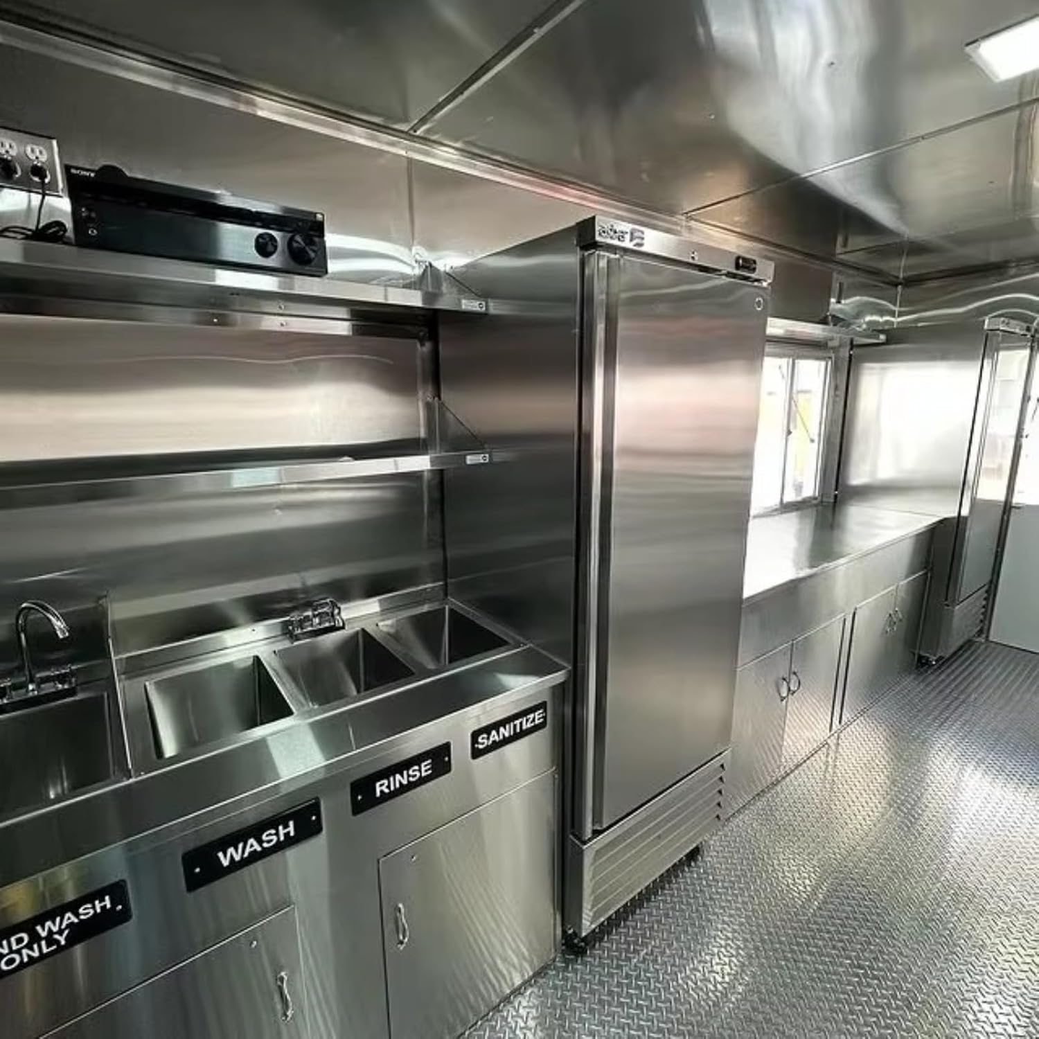 Food Carts for Sale, Fully Equipped Food Trailers with Refrigerator, Oven, Fry,Suitable for Selling Coffee, Ice Cream,BBQ, Hamburgers, Hot Dogs, Pizza