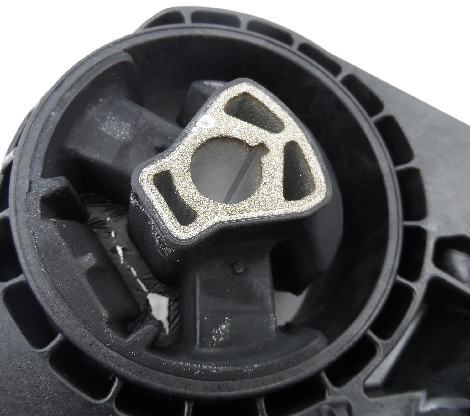 Amazon.com: GM 22902469 MOUNT ASM-TRANS FRT : Automotive