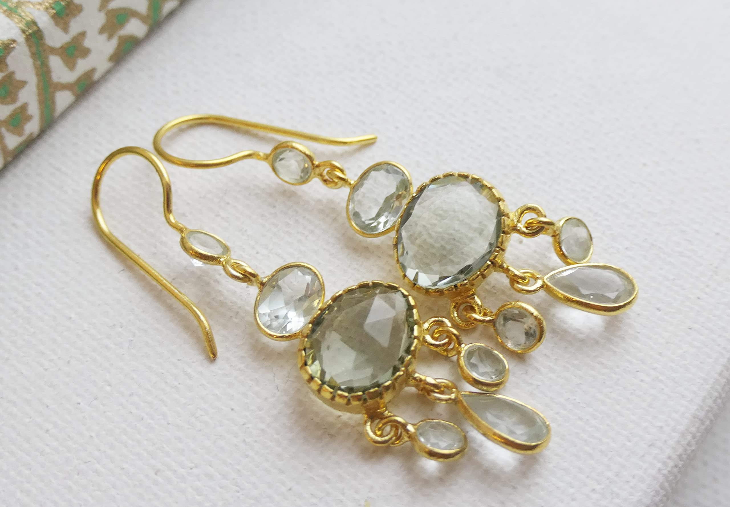 Orecchini Pendenti con Ametista Verde Sfaccettata in Argento 925 | Placcato Oro - Gioielli Eleganti Fatti a Mano da 5 cm - Design Raffinato per Cerimonia, Sera, Regalo Donna