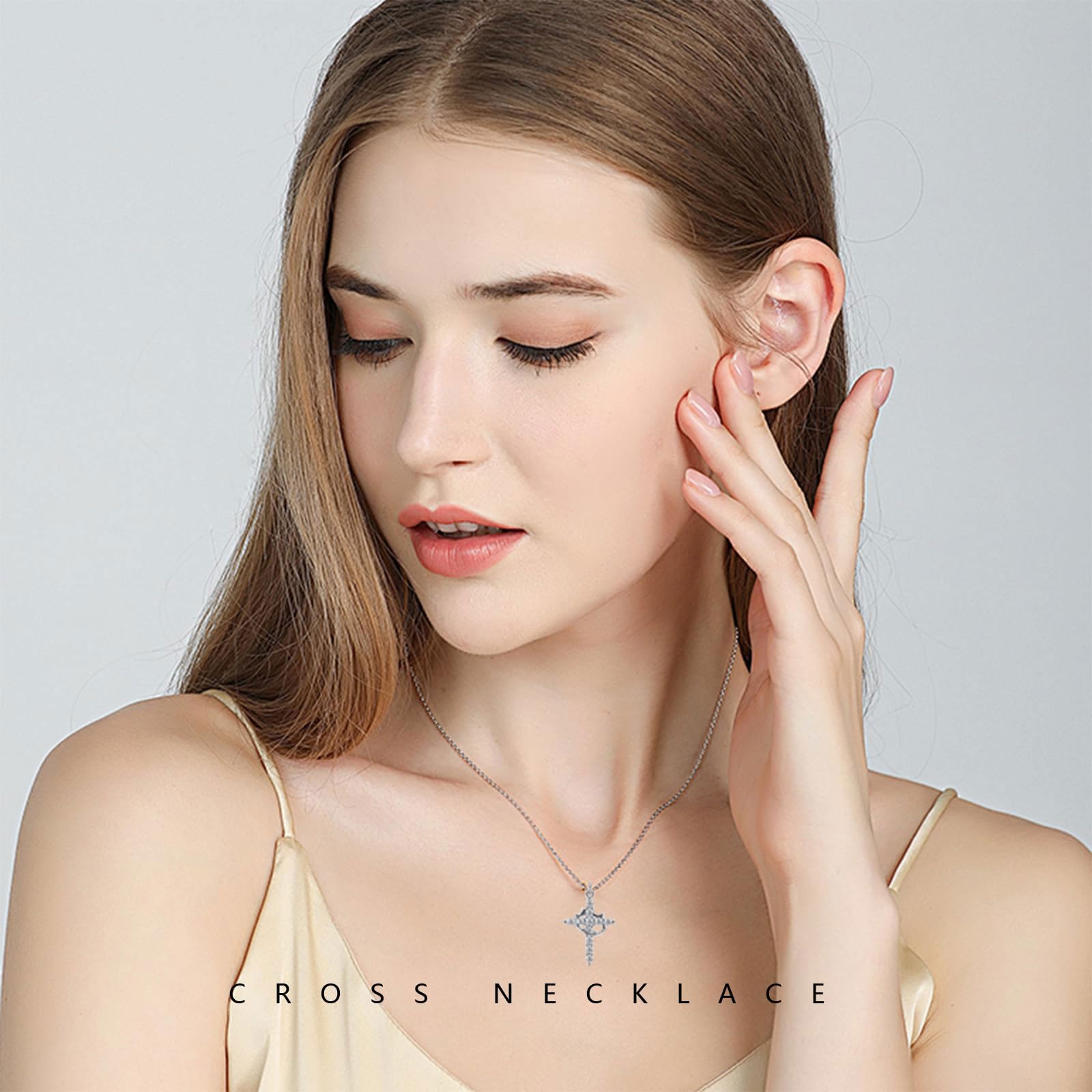DESIGN - Collana placcata oro 14 k con medaglione a forma di cuore
