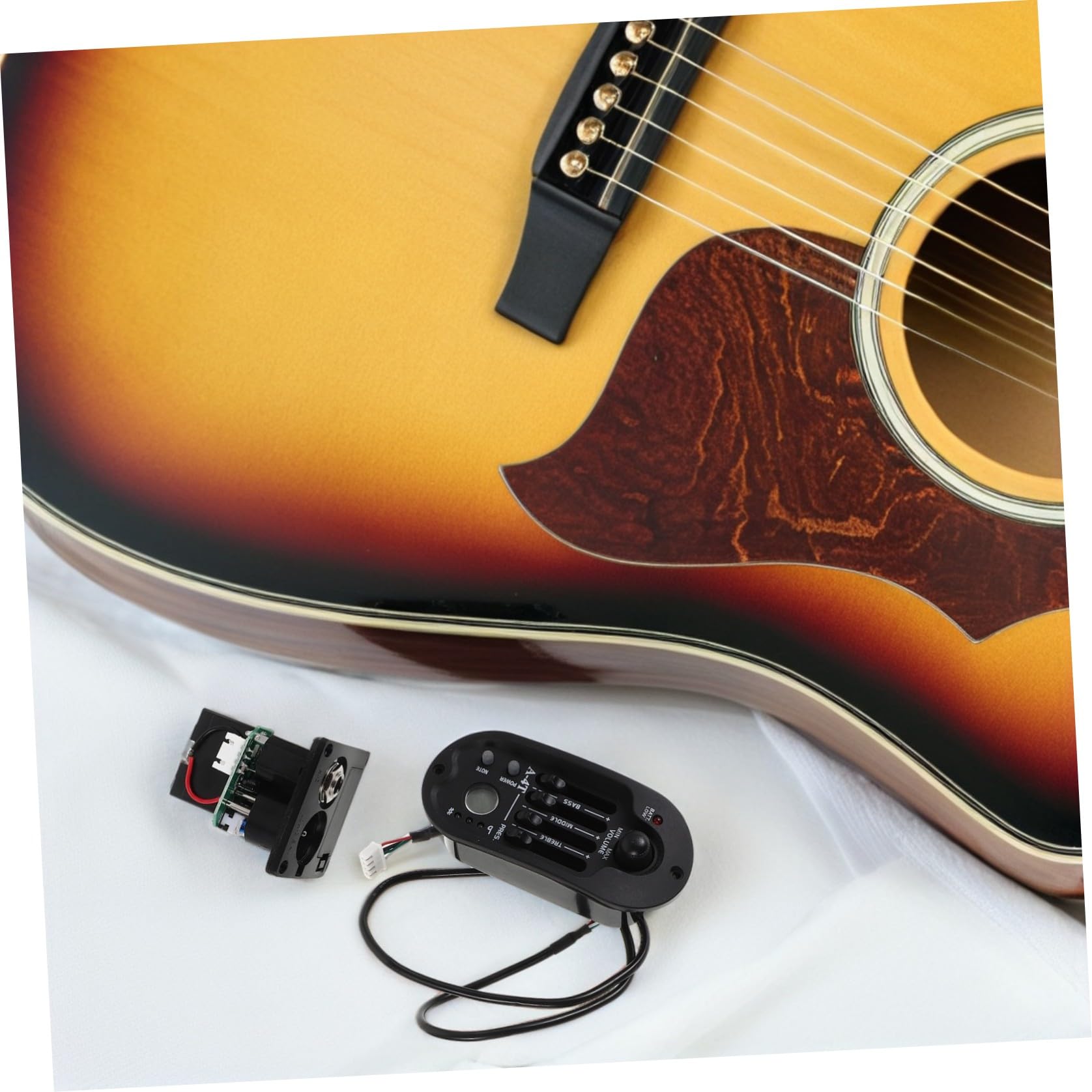 minkissy Set 1 Preamplificatore Pickup per Chitarra Acustica ed Elettrica con Equalizzatore a 4 Bande, Sintonizzatore Lcd, Plastico e Metallo, per Registrazioni e Performance Live