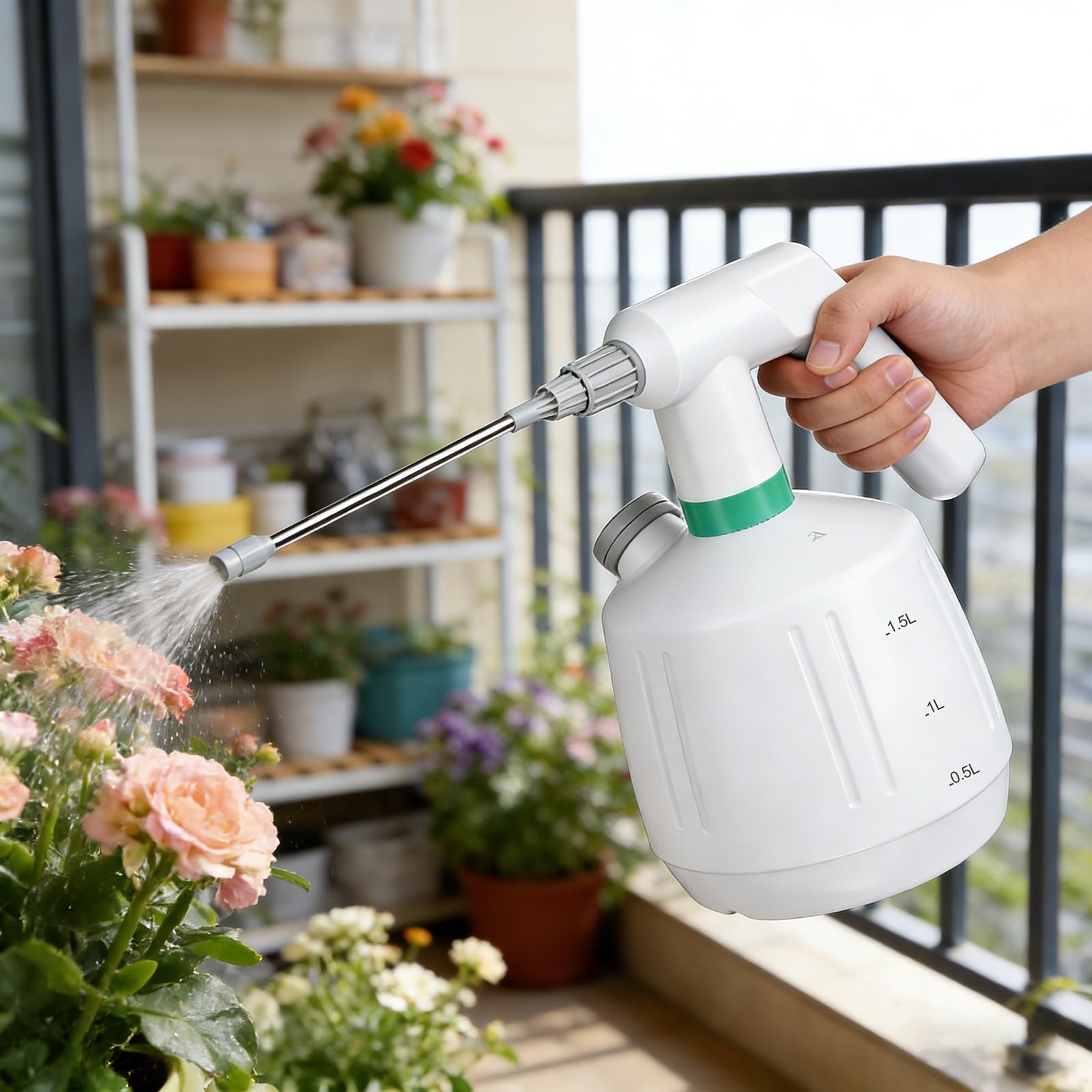 Akku Drucksprüher 2L, Elektrische Sprühflasche, Schaumsprüher, Pumpsprühflasche, USB C Pumpflasche Mit Lange Stange Und Verstellbarer Düse Für Autowäsche,Garten,Pflanzenpflege & Haushalt Reinigung