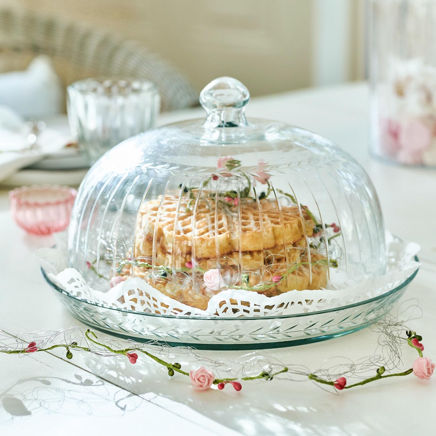 LOBERON Cloche en verre avec plateau Layla - verre - H/D env. 21/30 cm - transparent, transparent