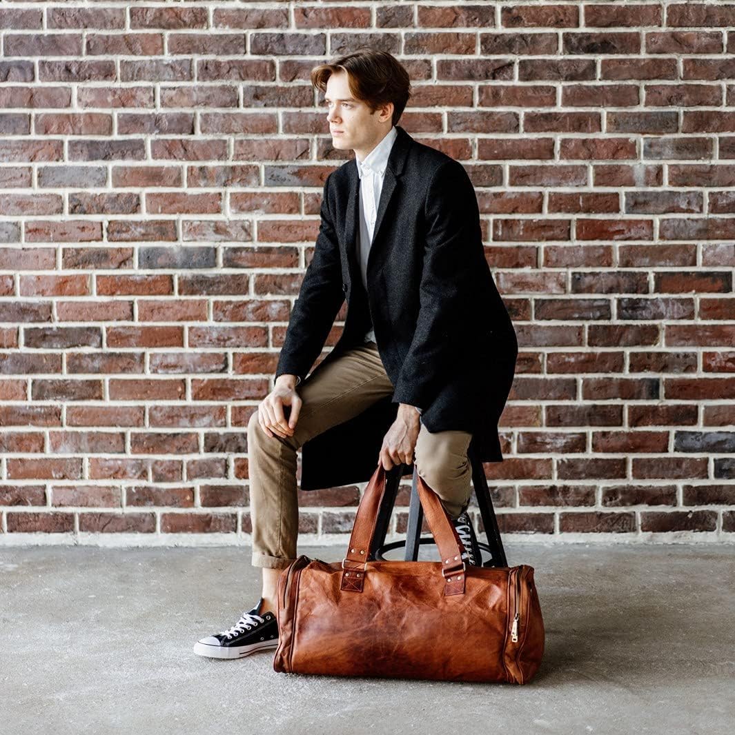 Holiday Deals 🛒 Berliner Bags Vintage Leather Duffle Bag Bergen for Travel or the Gym, Overnight Bag for Men and Women - Brown (Brown)
