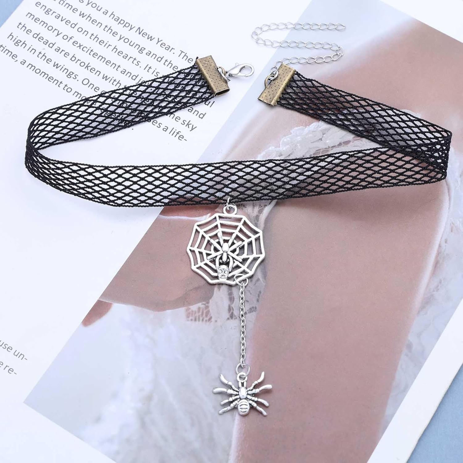 Gothic Lace Choker Necklace Halloween Spider Collar Necklace Short Black Lace Necklace Spider Web Necklace Chain Jewelry for Women - Image 3