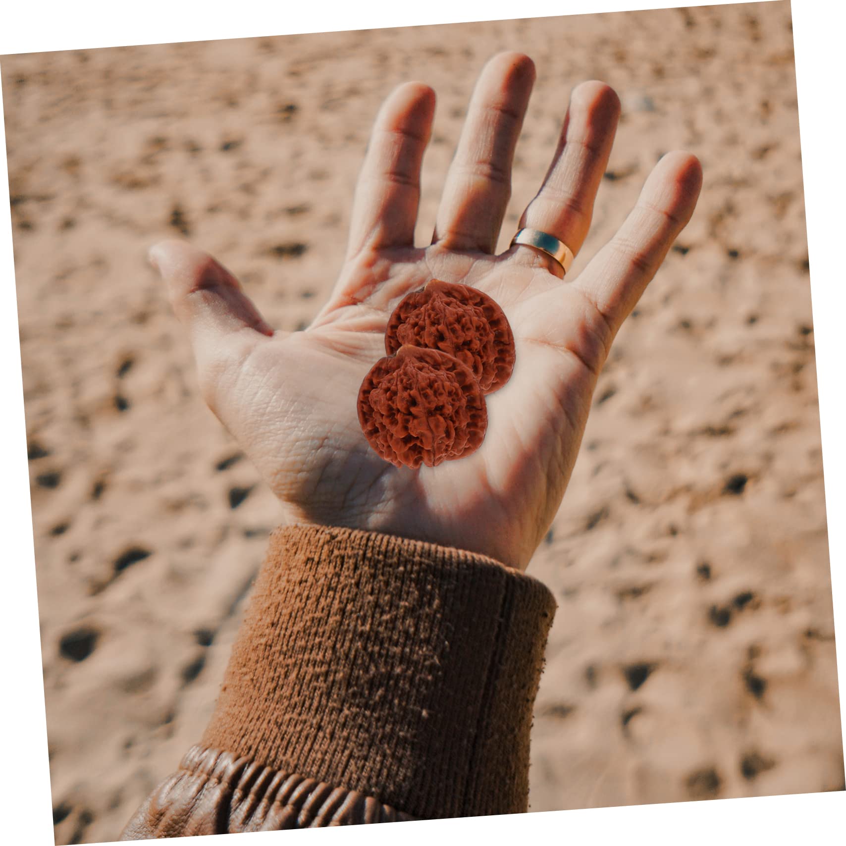 BCOATH 4 Pcs Walnut Fitness Hand Play Massage Baoding Ball Massage Roller for Hand Leisure Ball Exercise Ball Healthcare Hand Balls Sports Stress Balls Trigger Points Balls Walnut Core