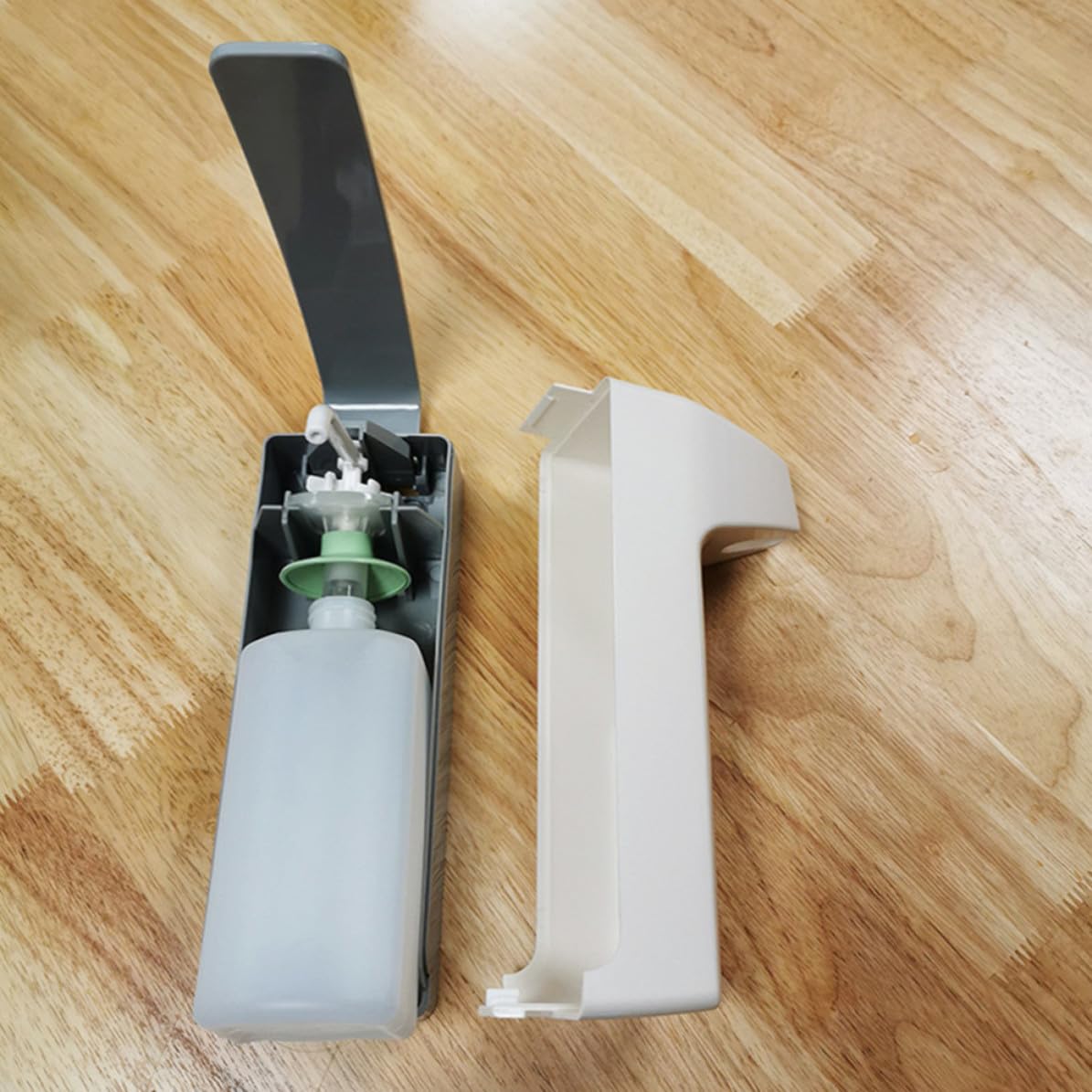 Dispensador de Jabón Líquido Manual Diseño Moderno de Pared Capacidad de 500ml, Acero Inoxidable y Abs Adecuado para Baño, Oficina y Uso Hospitalario para Baño, Oficina y Uso