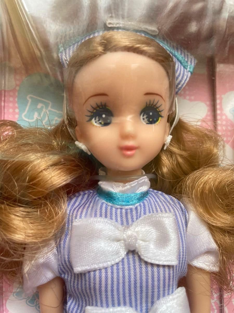 Amazon.co.jp: リカエステアイドルななみちゃんタカラ : おもちゃ